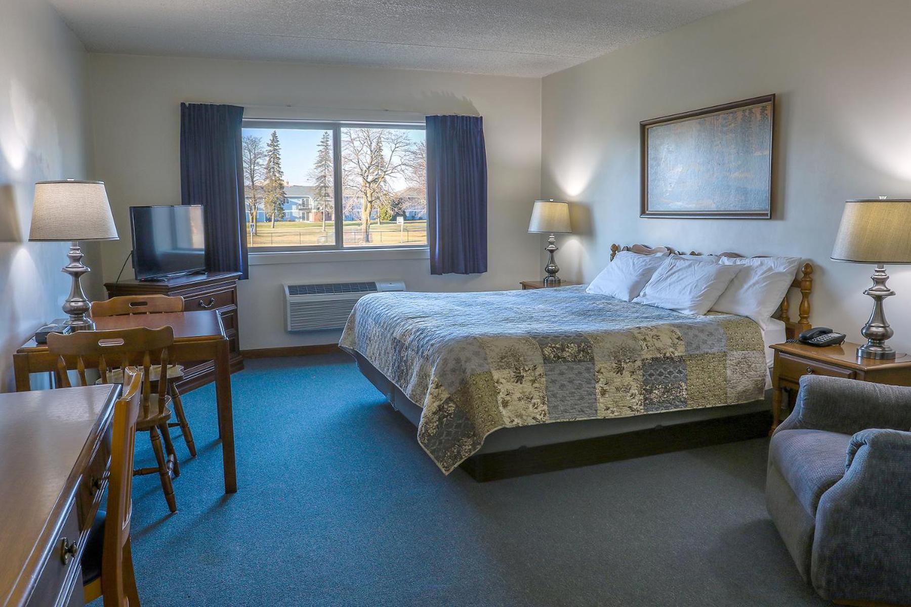 King Room with Park View photo 2