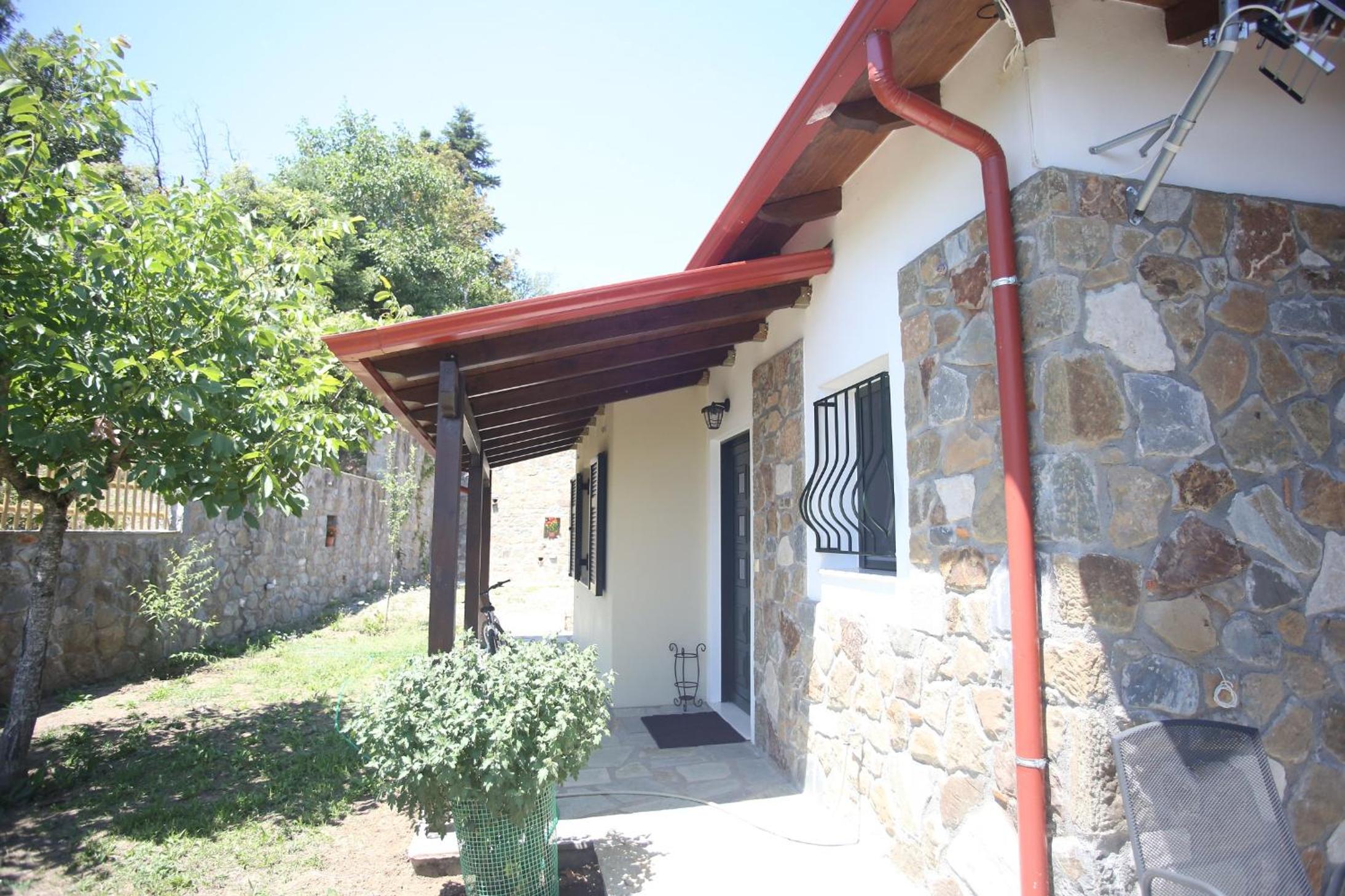Two-Bedroom House - Photo 21