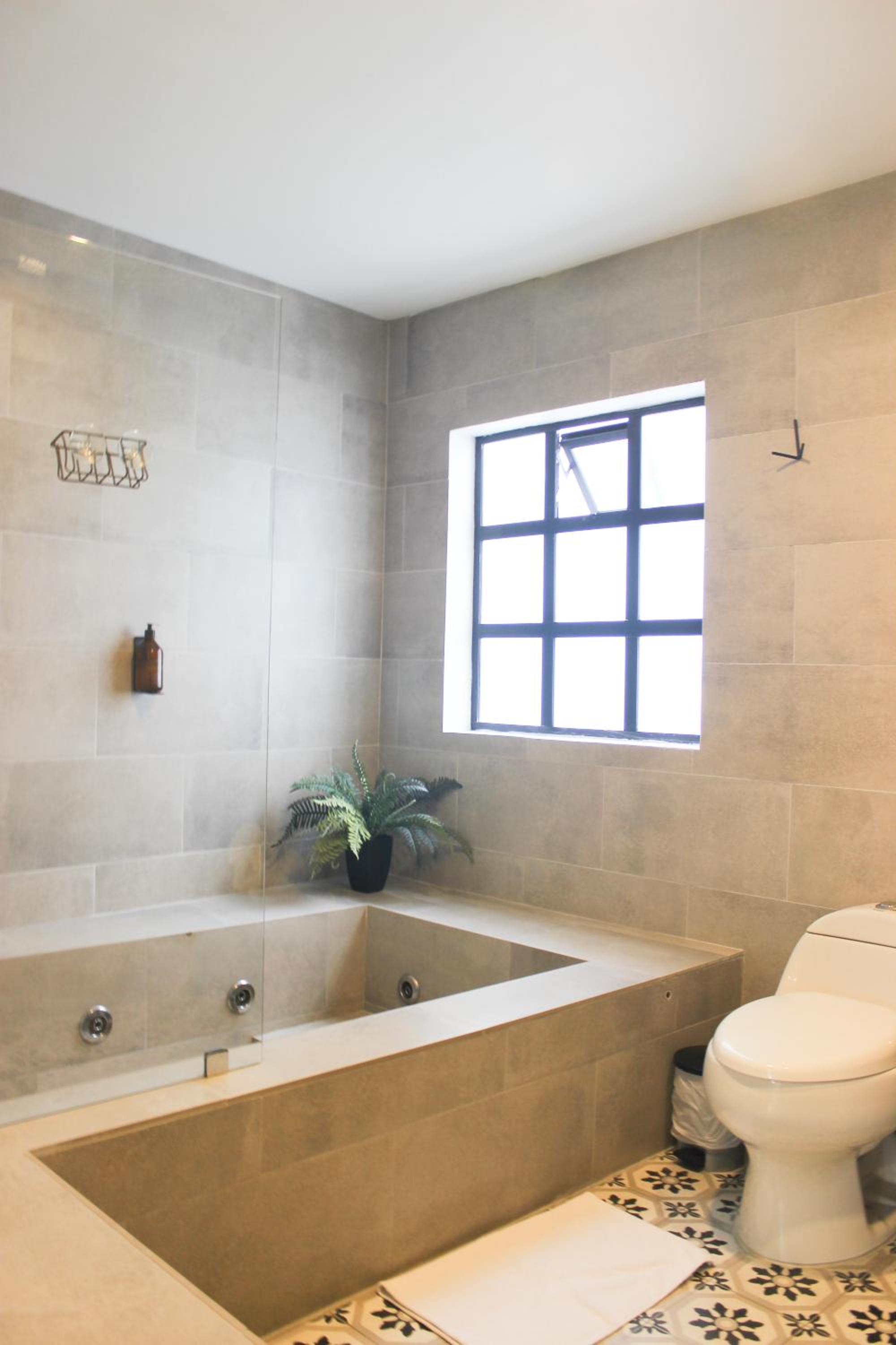 Double Room with Spa Bath photo 2