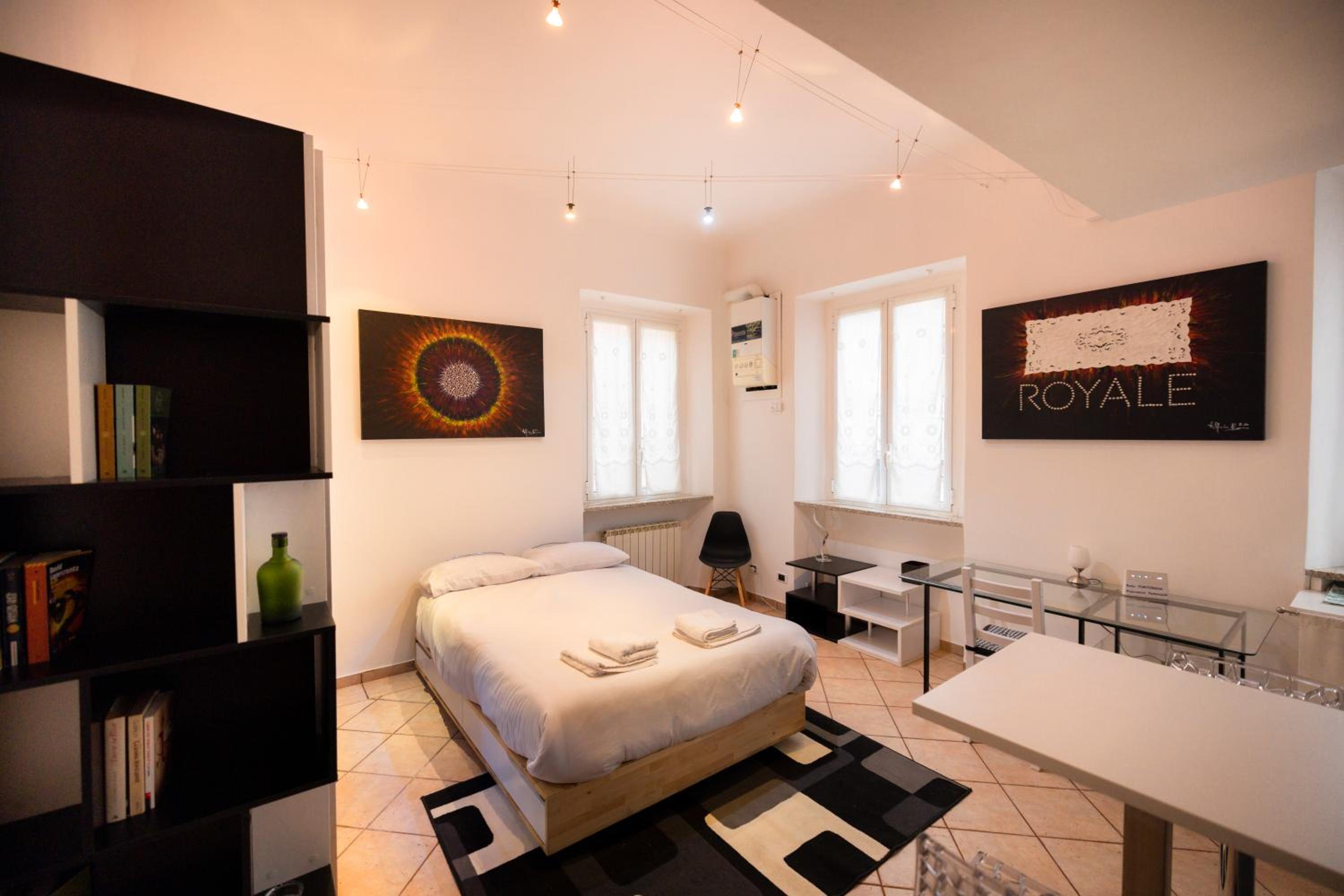 One-Bedroom Apartment