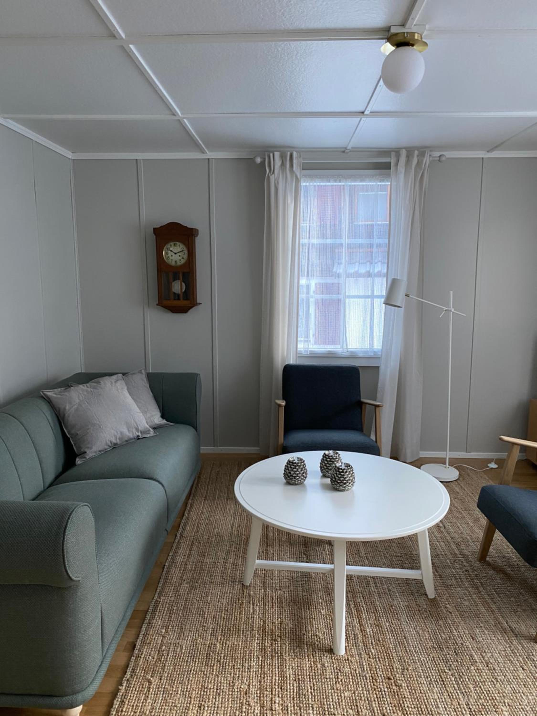 Three-Bedroom Apartment photo 2