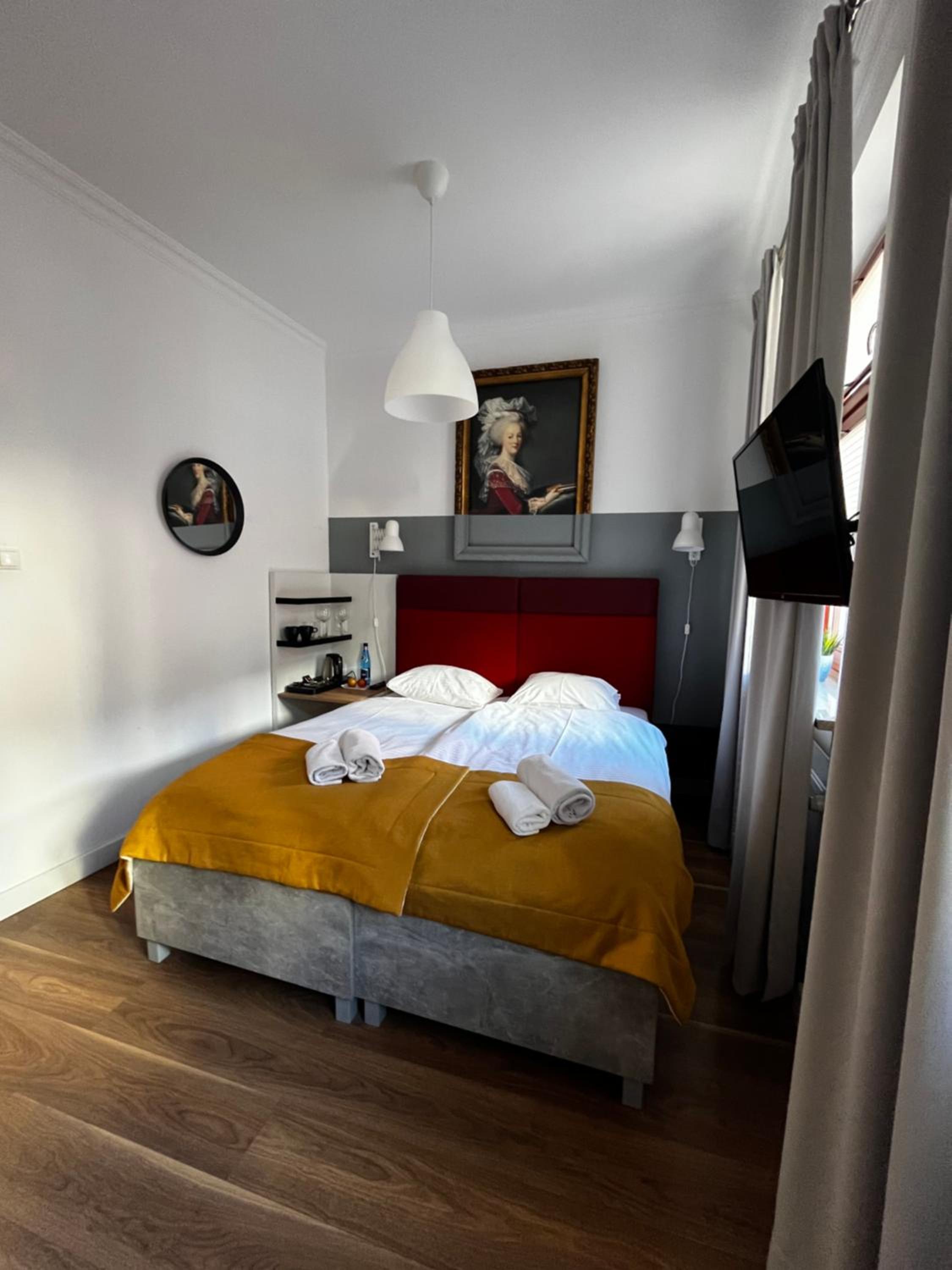Standard Double Room - Photo 10