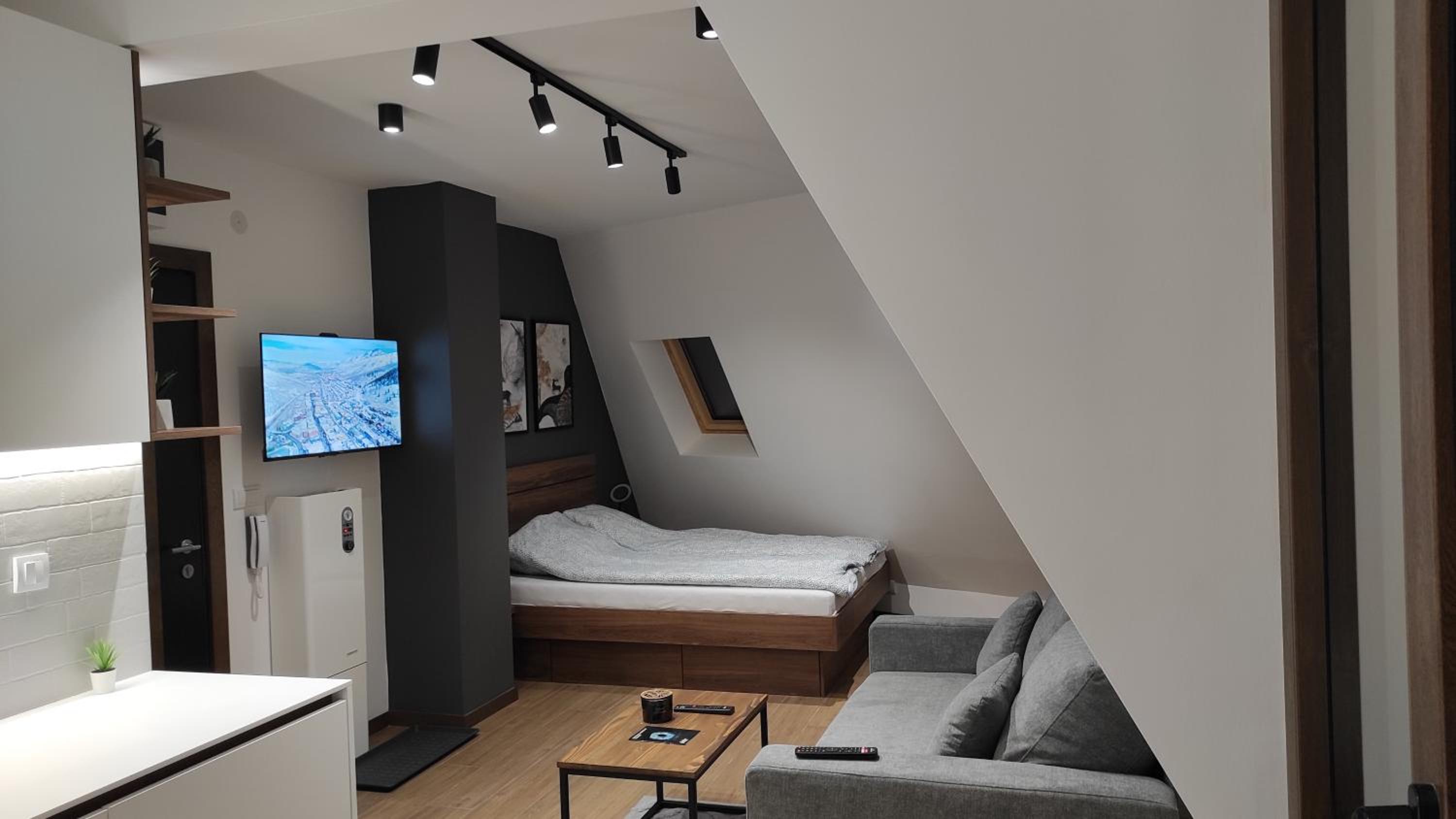 Apartment with Terrace photo 1