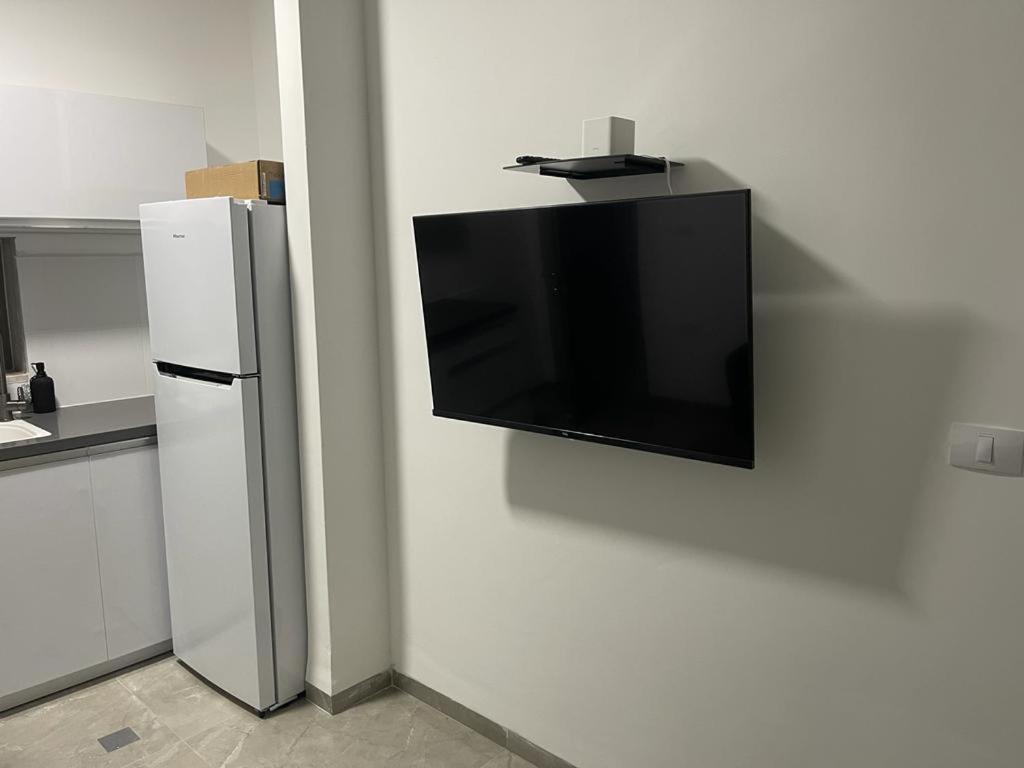 One-Bedroom Apartment - Photo 4