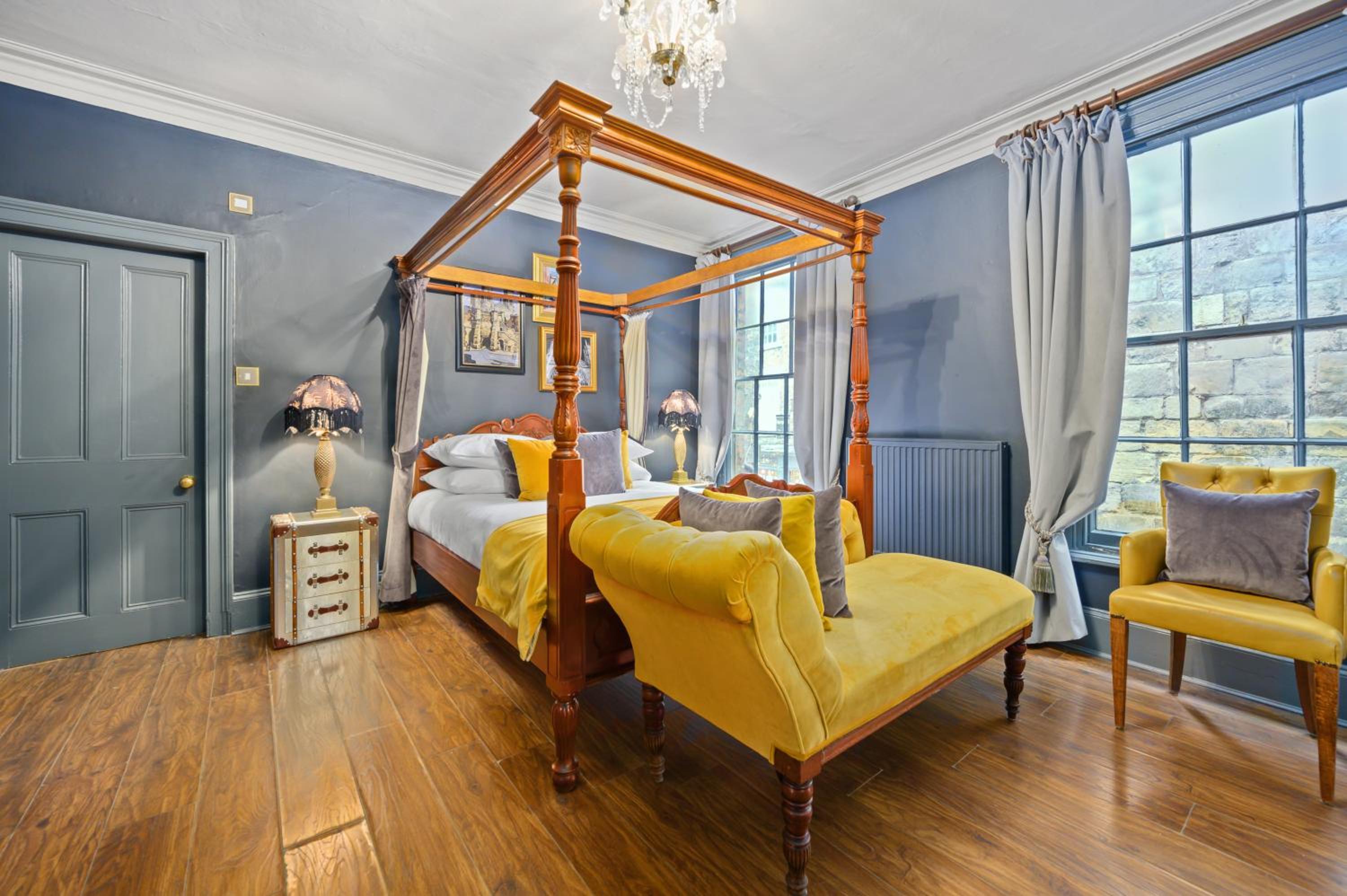 Four Poster Double Room photo 1
