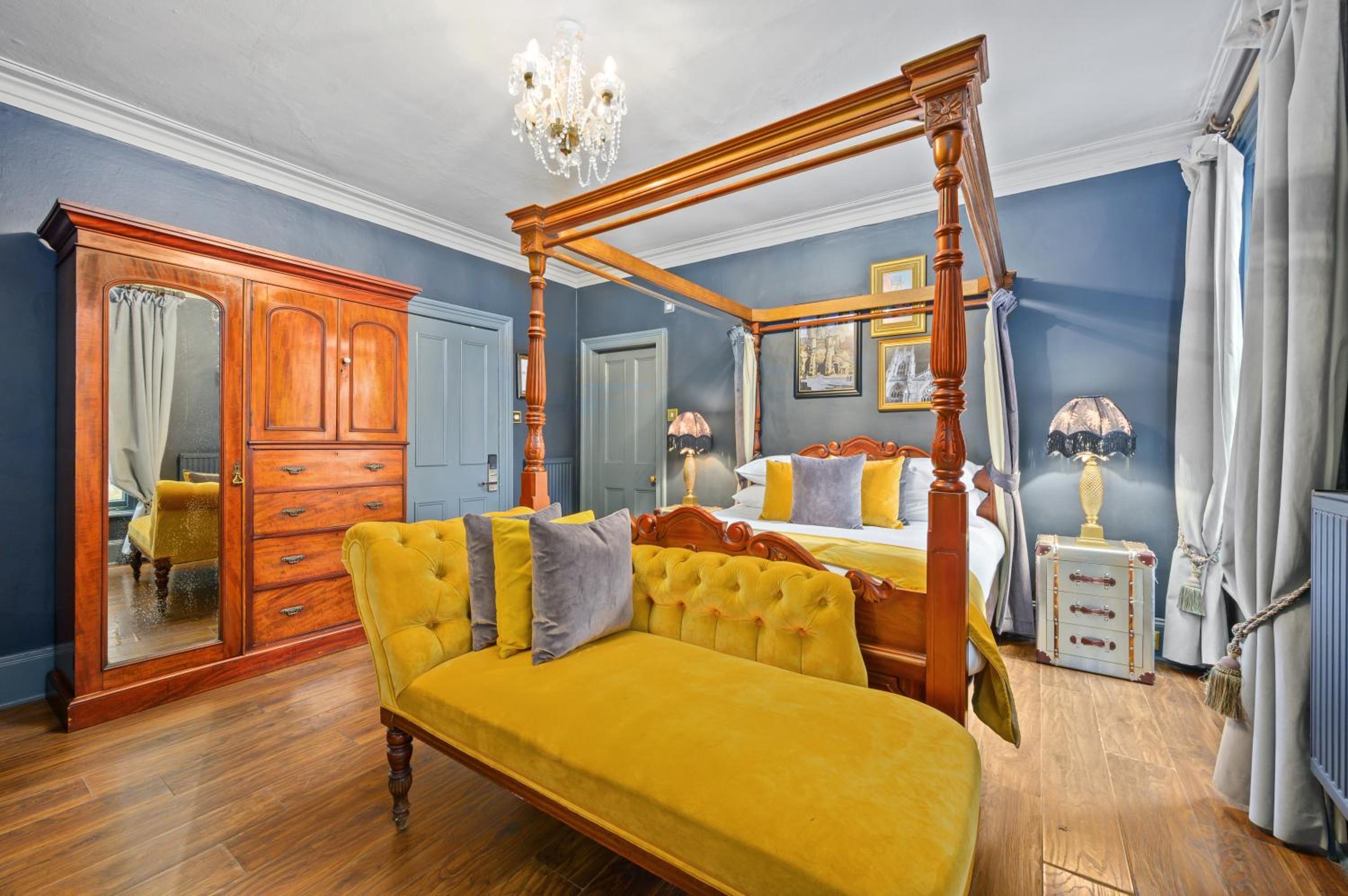 Four Poster Double Room photo 2