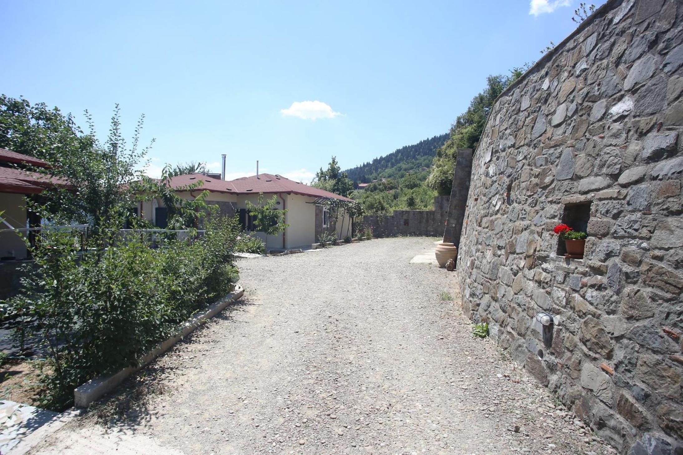 Two-Bedroom House - Photo 12