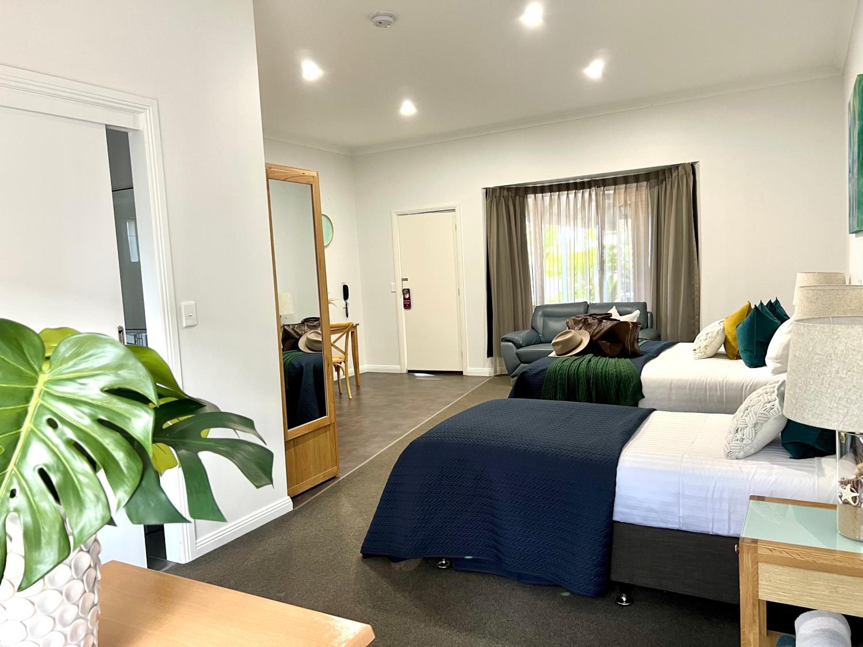 Superior Double or Twin Room photo 3