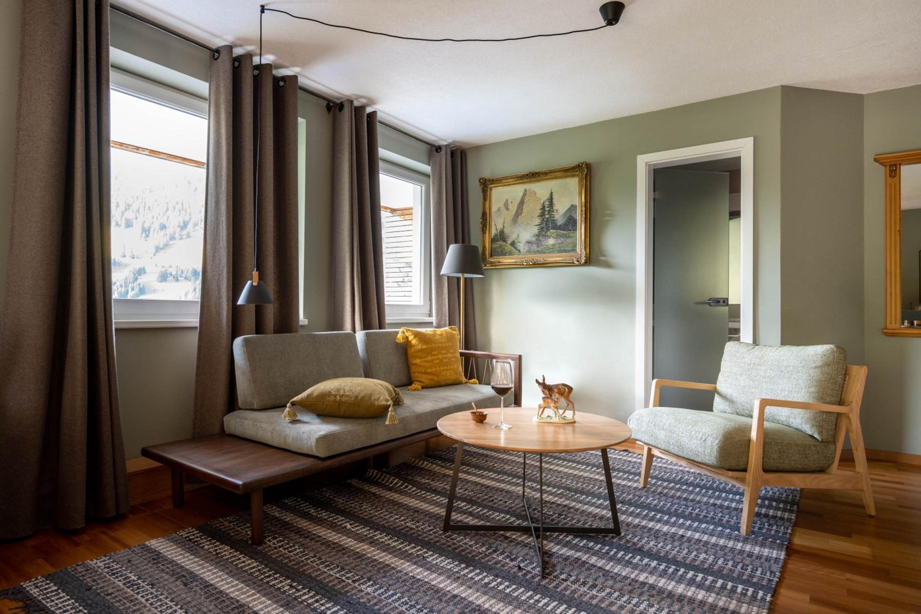 Double Room with Balcony - Photo 3