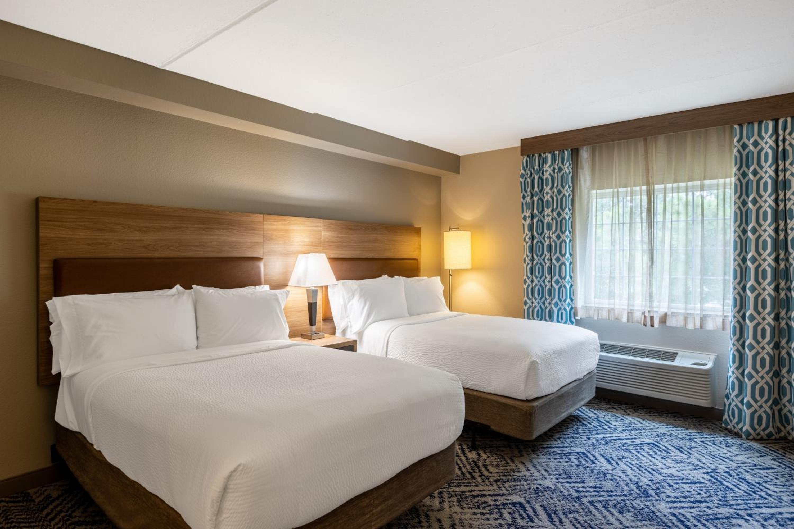 Studio Suite with Two Double Beds - Photo 1