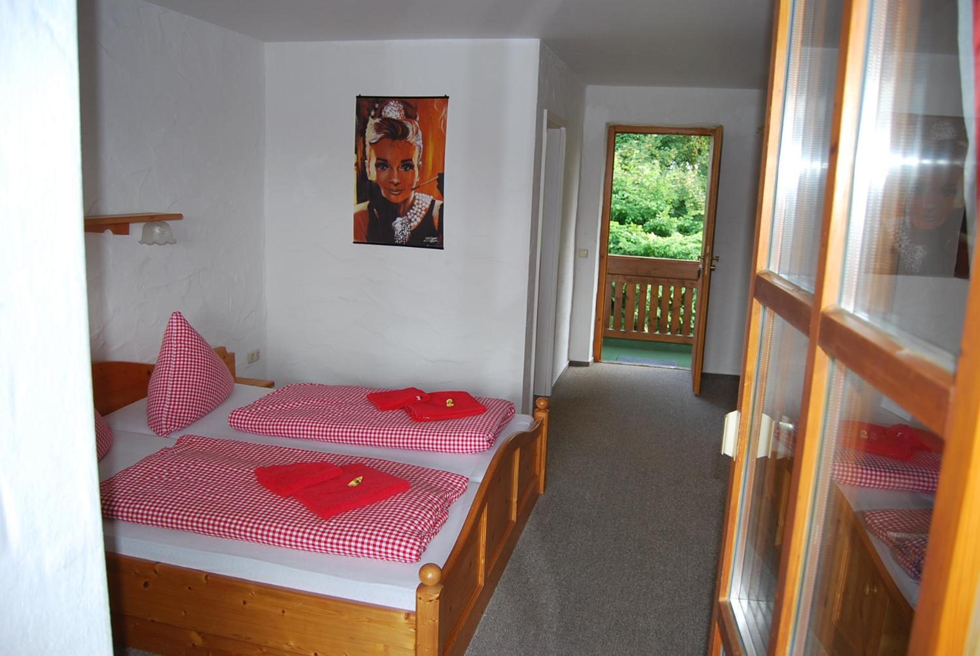 Double Room with Balcony - Photo 4