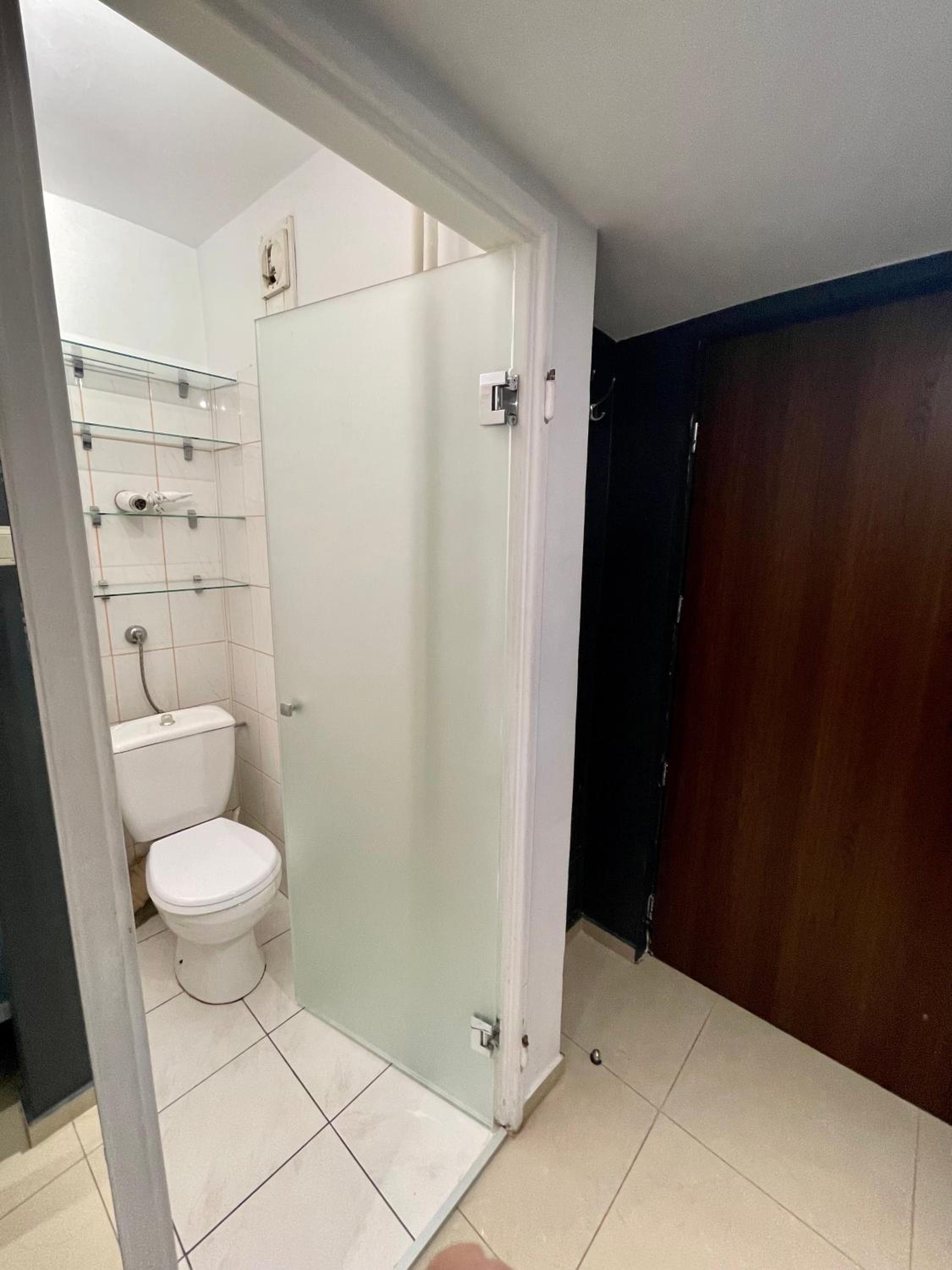 One-Bedroom Apartment - Photo 40