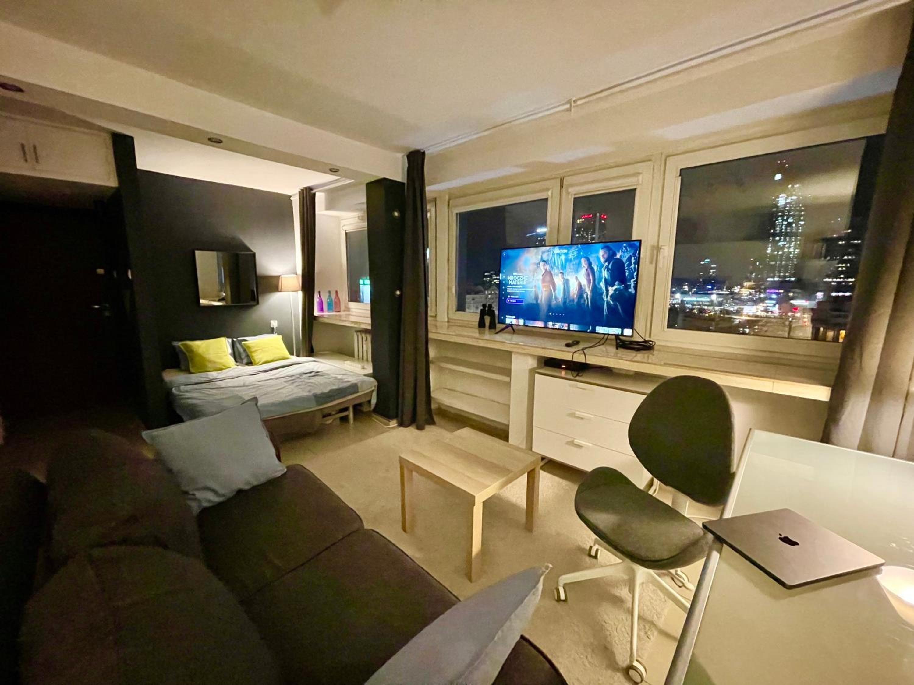 One-Bedroom Apartment - Photo 56