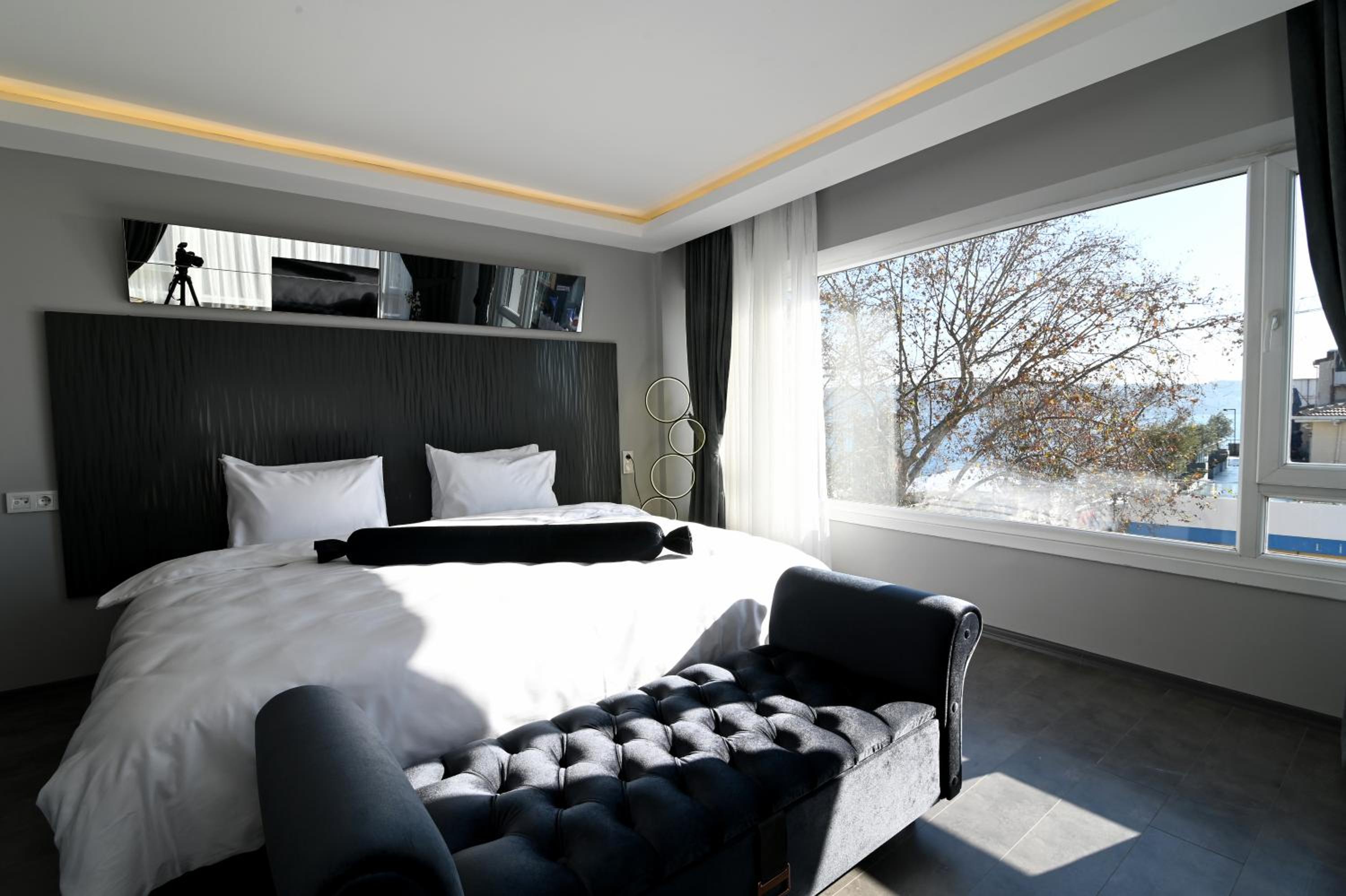 Deluxe Double Room with Sea View photo 3