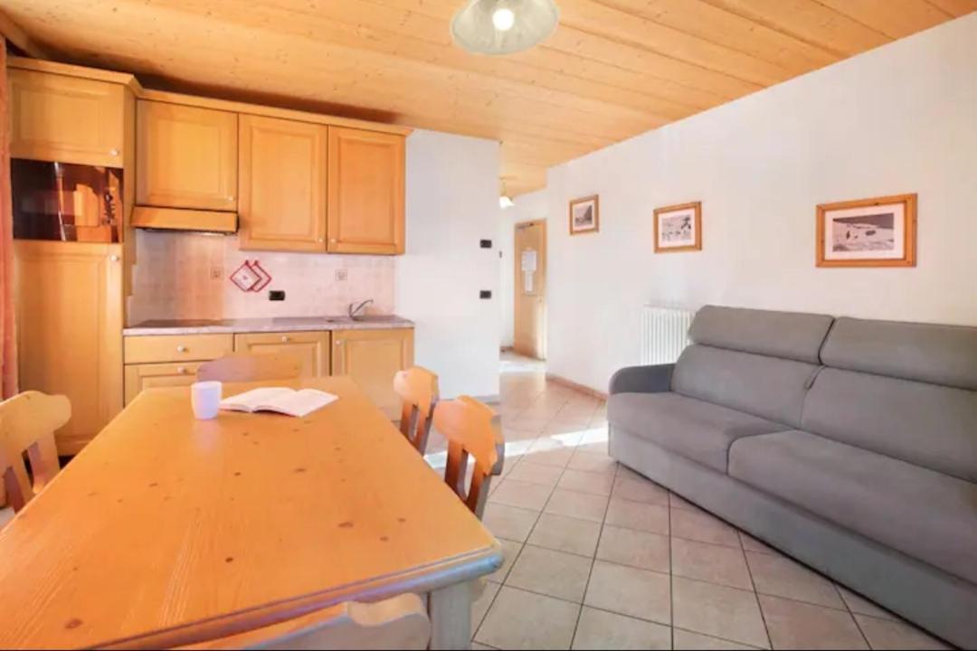Apartment with Garden View - Photo 3
