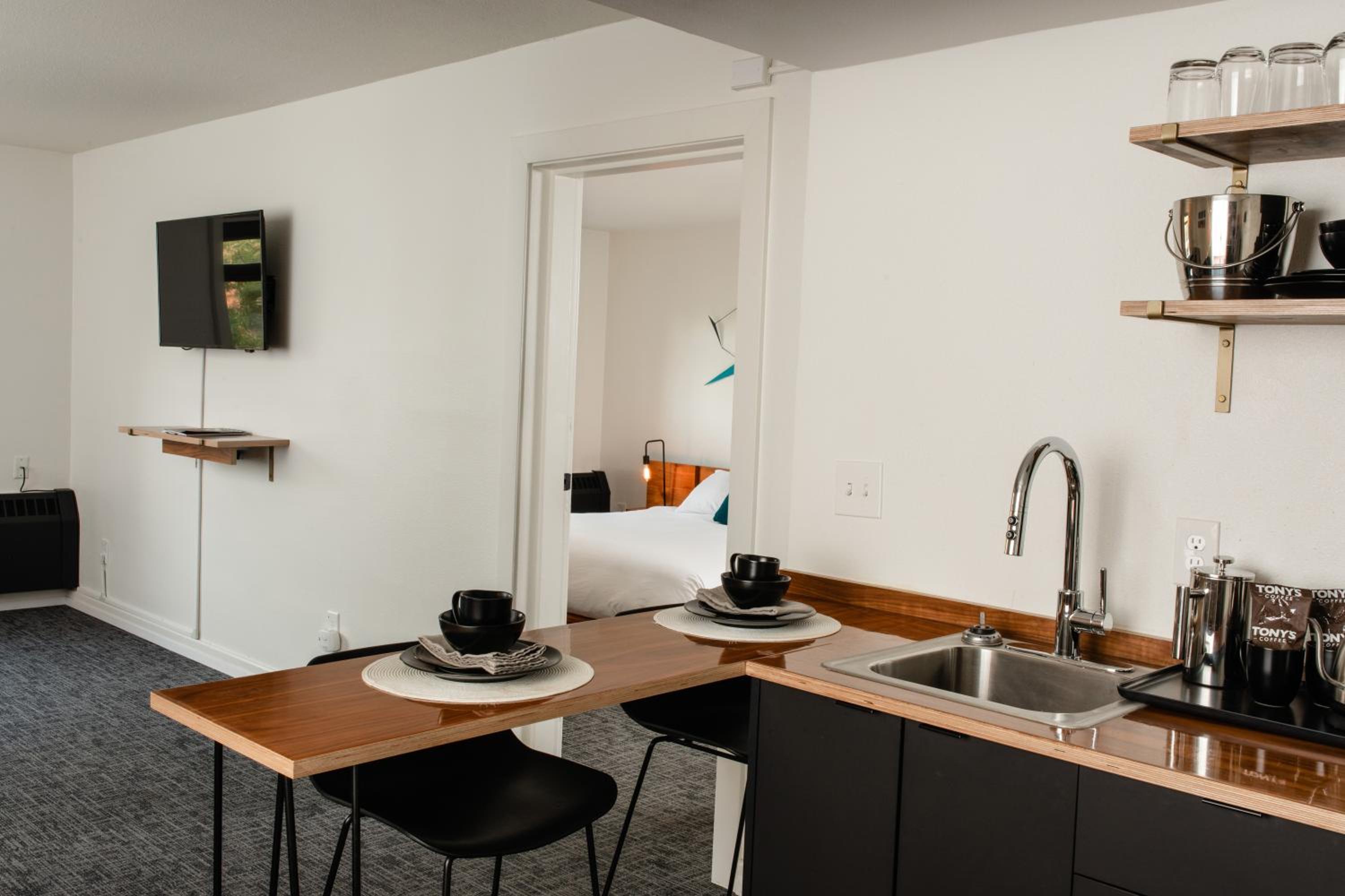 Historic Harborview Suite - Photo 5