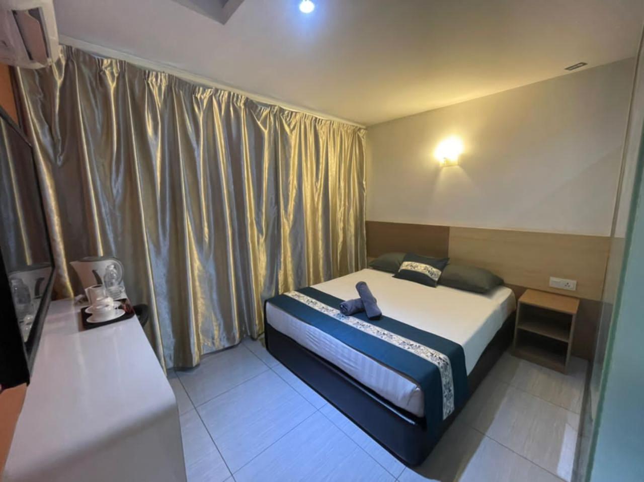 Standard Queen Room - Photo 1