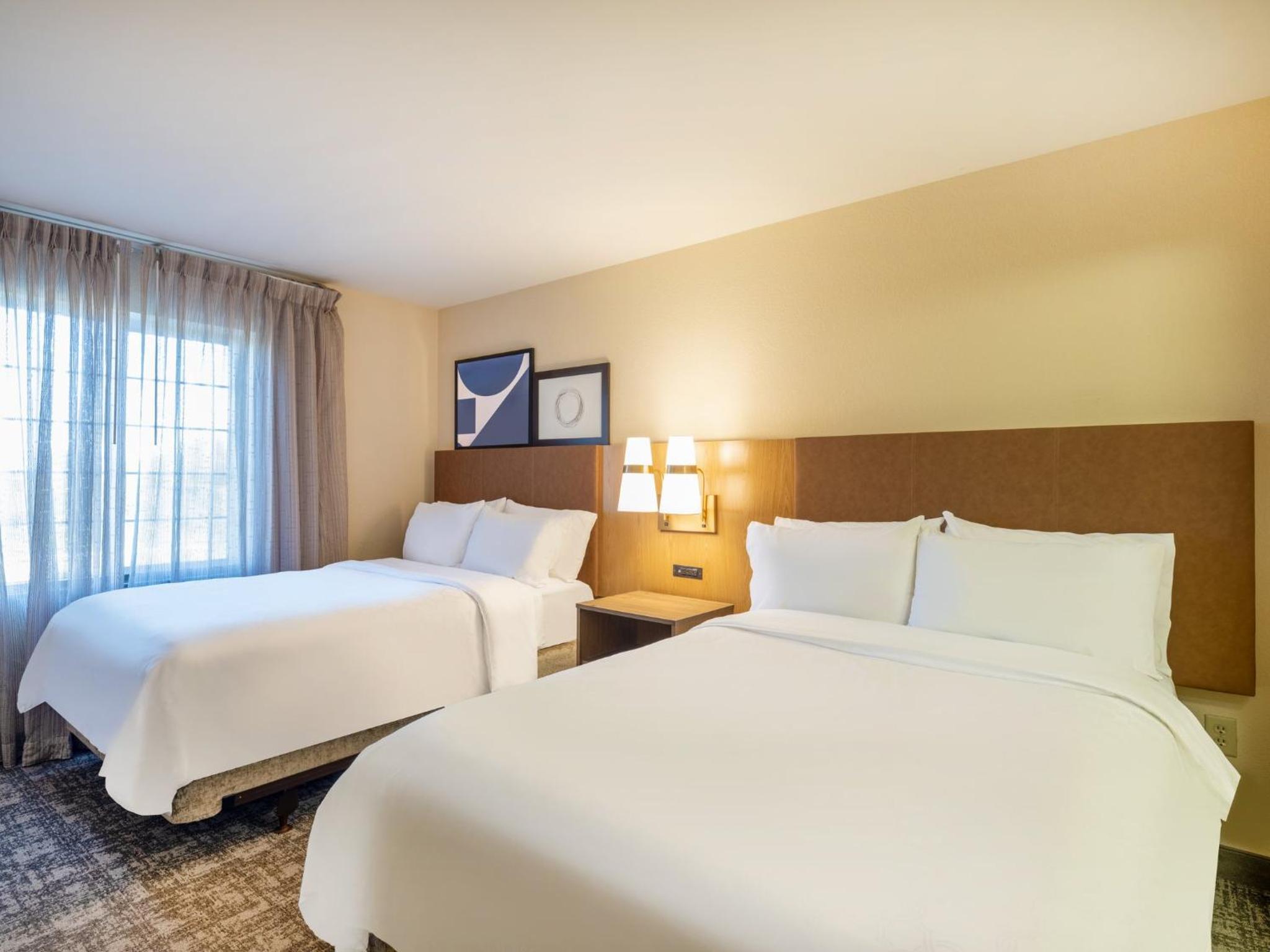 One-Bedroom Suite with Two Double Beds