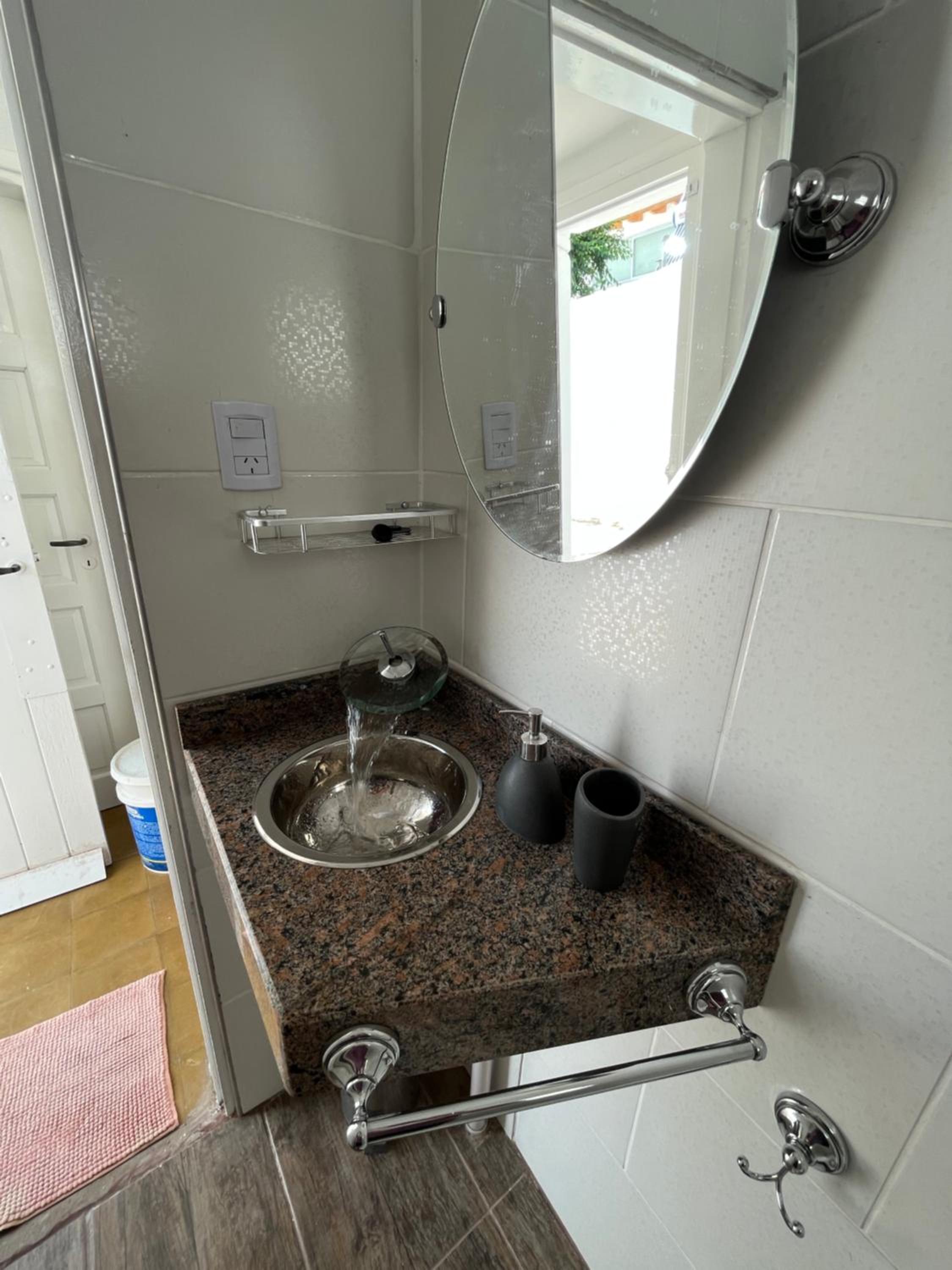 One-Bedroom House photo 3