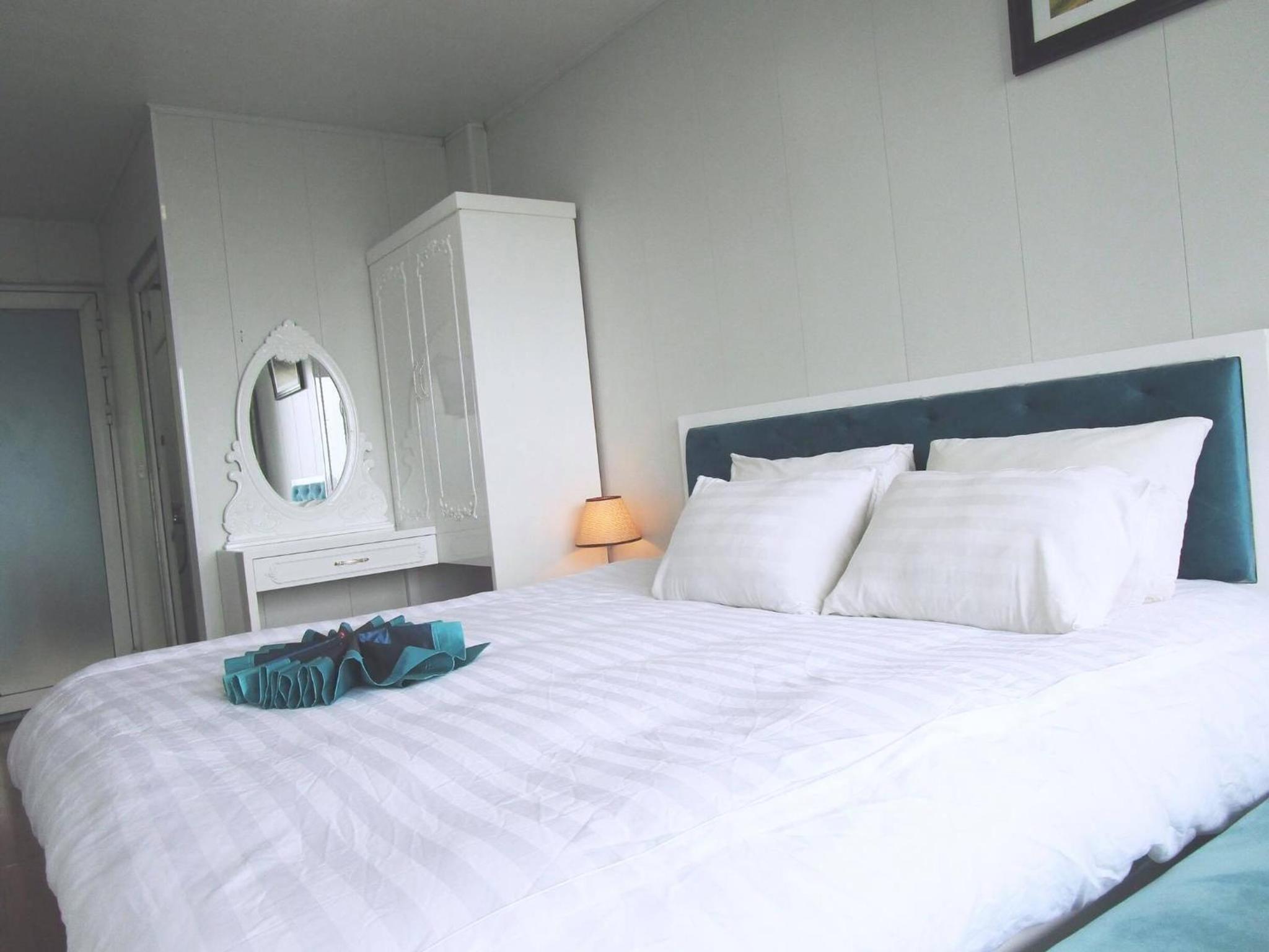 Standard Double Room - Photo 3