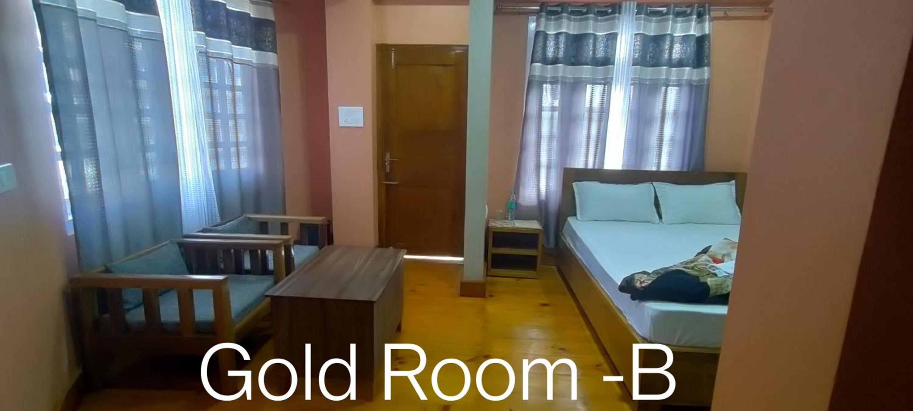 Double Room with Private Bathroom photo 3