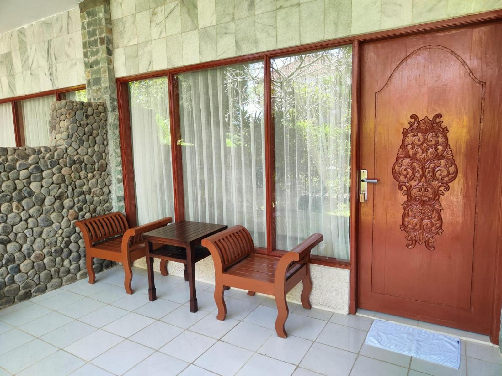 Deluxe Room - Photo 2