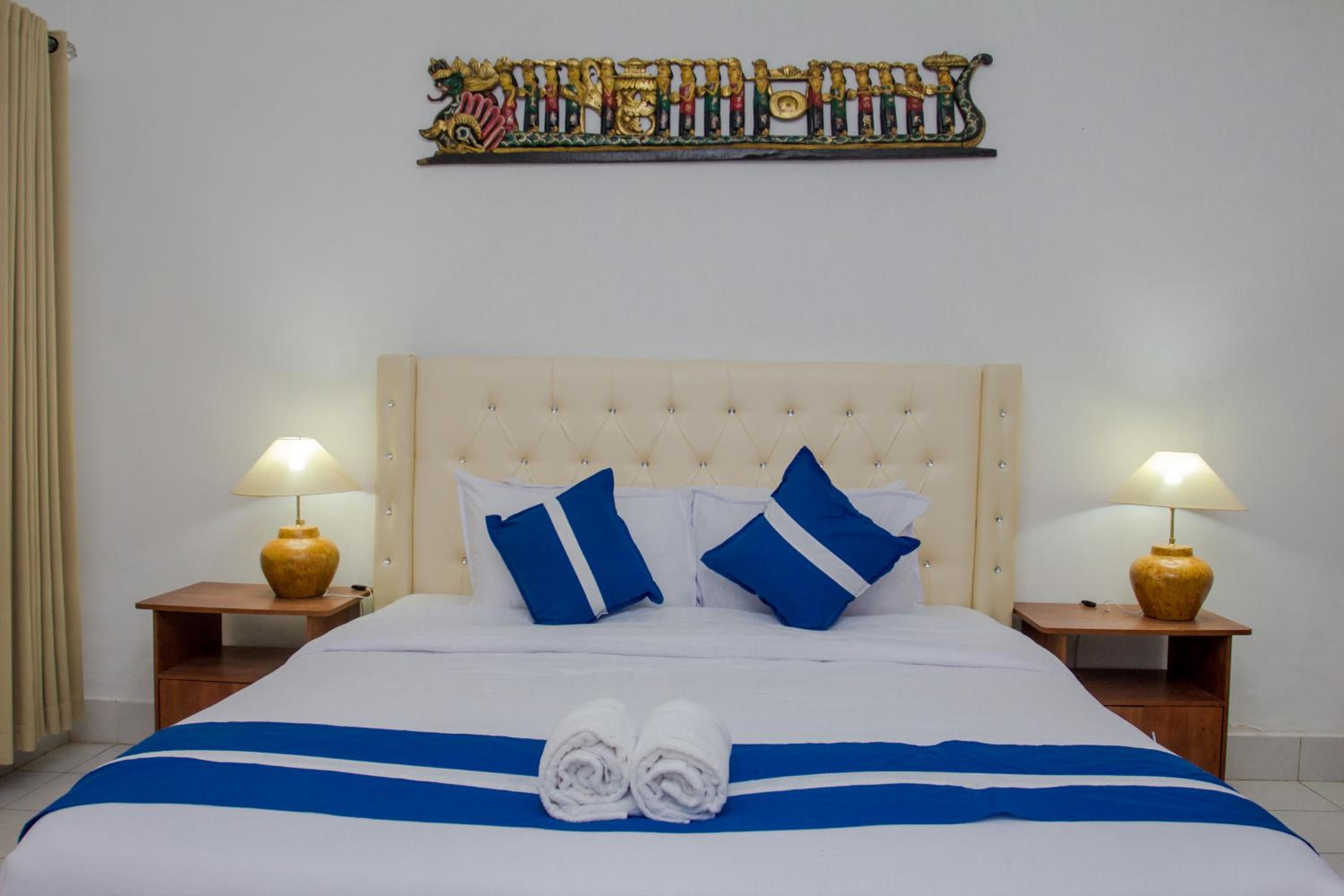 Superior King Room - Photo 8
