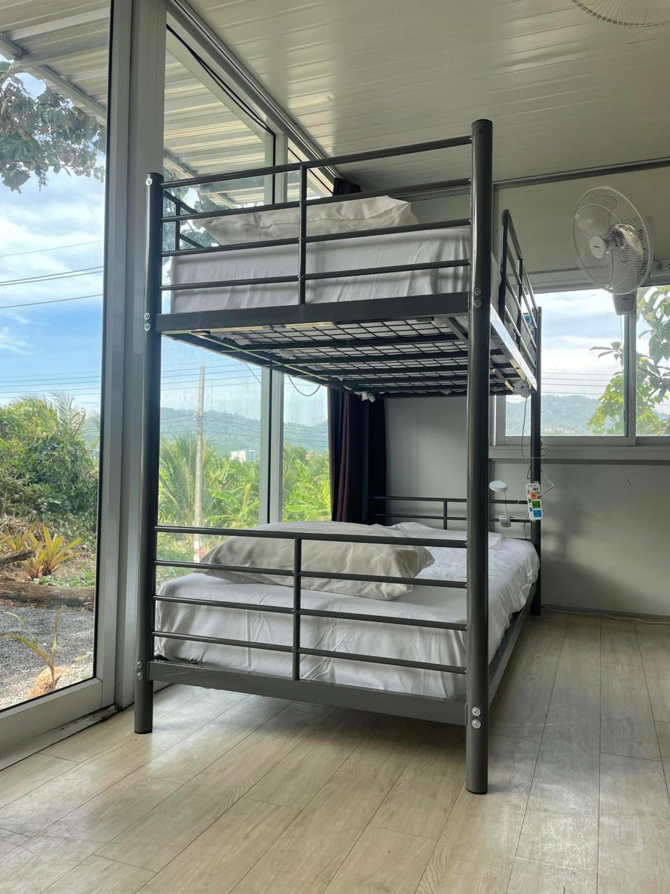 Bed in 8-Bed Mixed Dormitory Room
