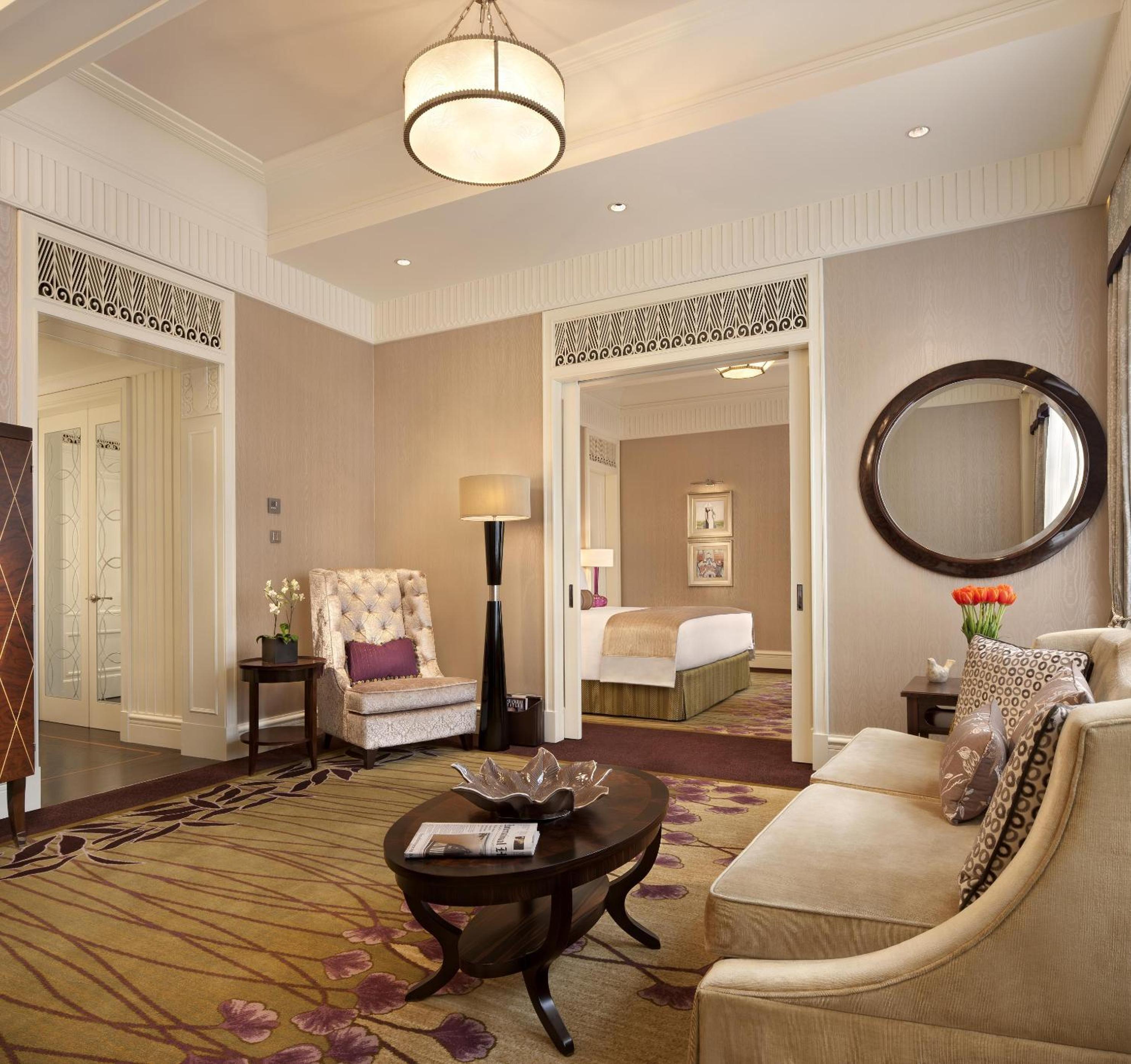 One-Bedroom Suite -‌First Round Minibar+Afternoon Tea+Dinner photo 3