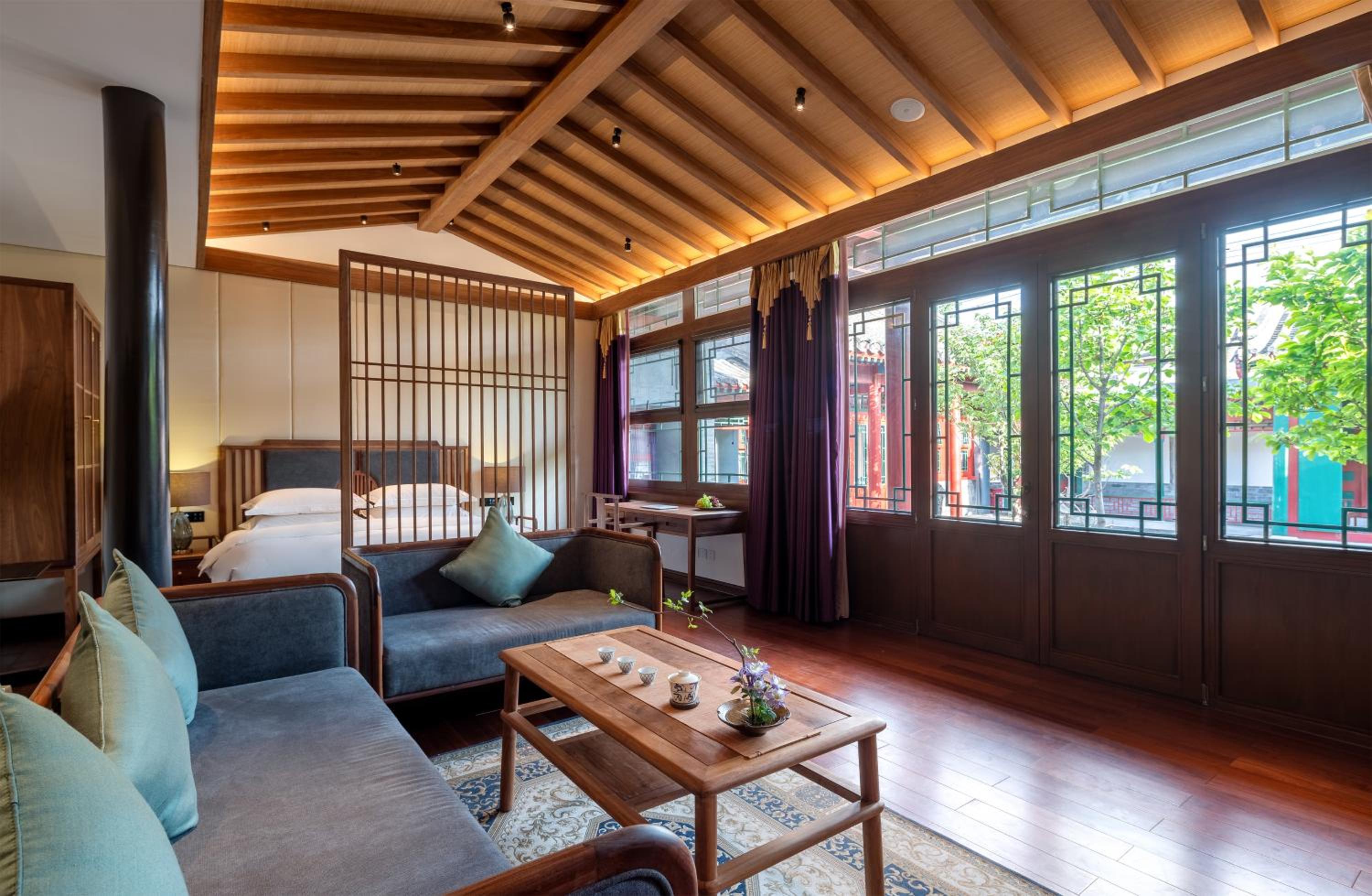 Deluxe Suite