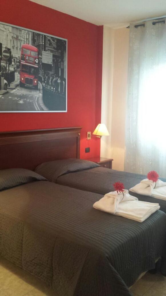 Triple Room - Photo 5