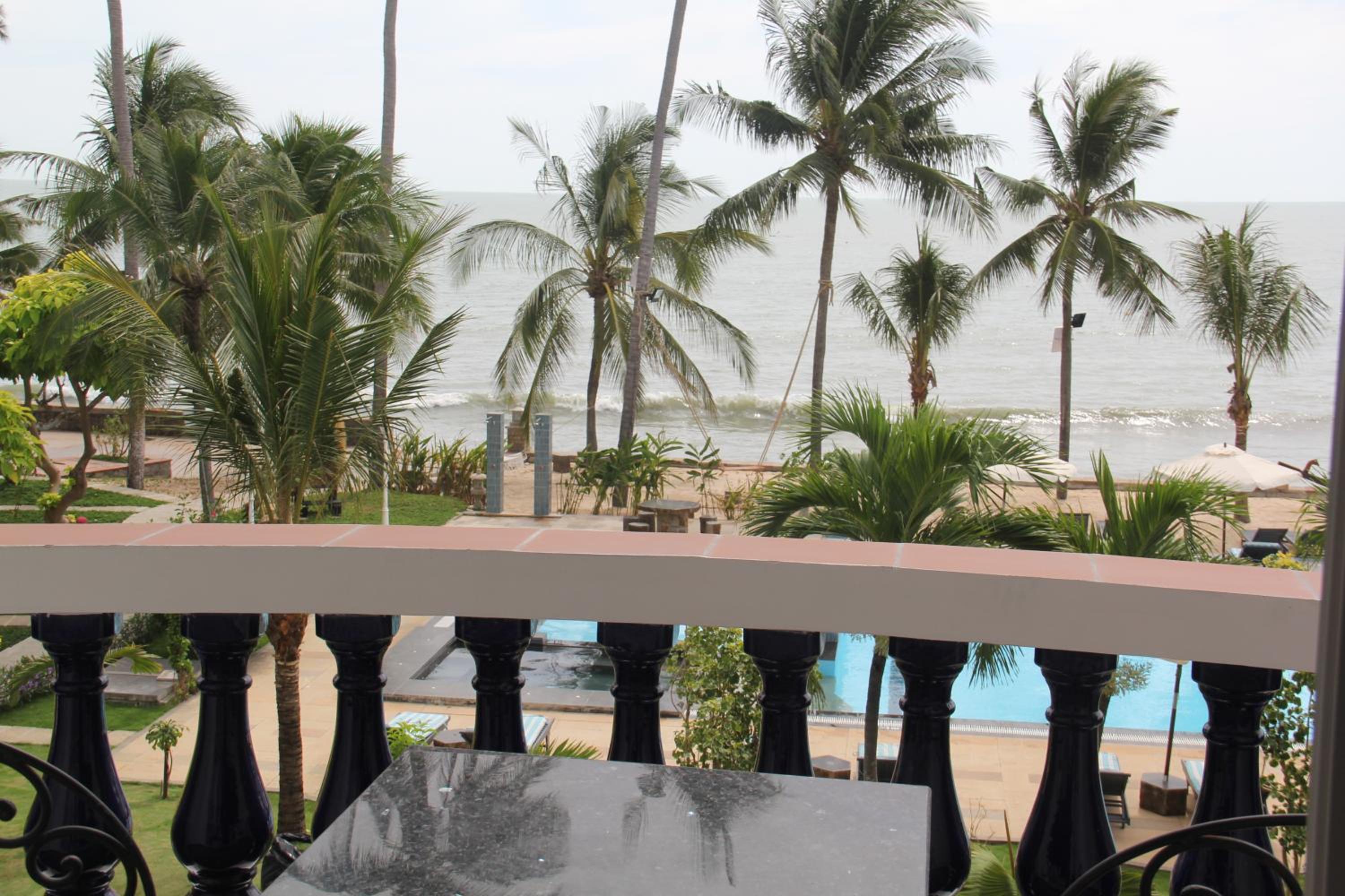 Deluxe Double or Twin Room with Sea View photo 2