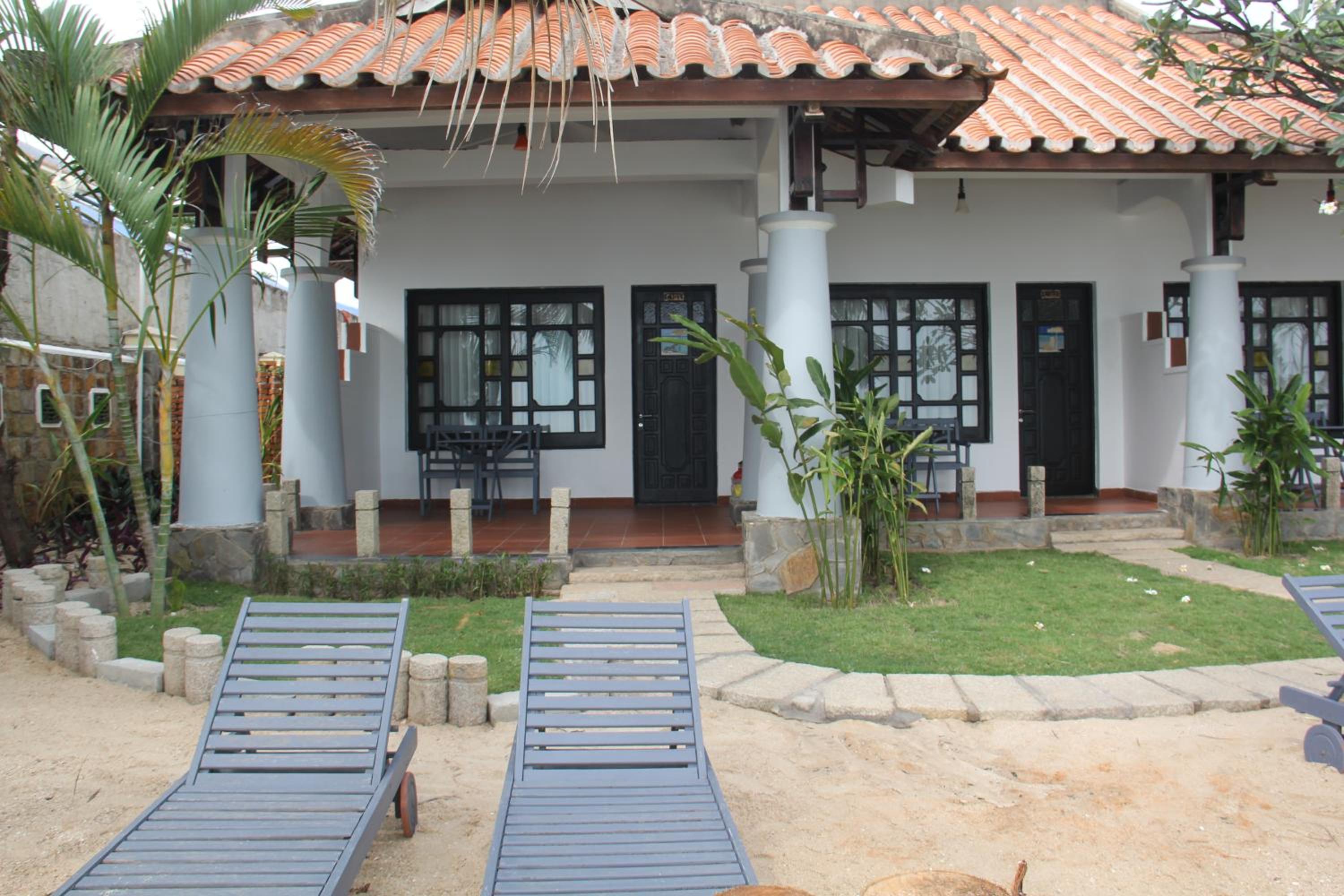 Bungalow - Beach Front photo 2