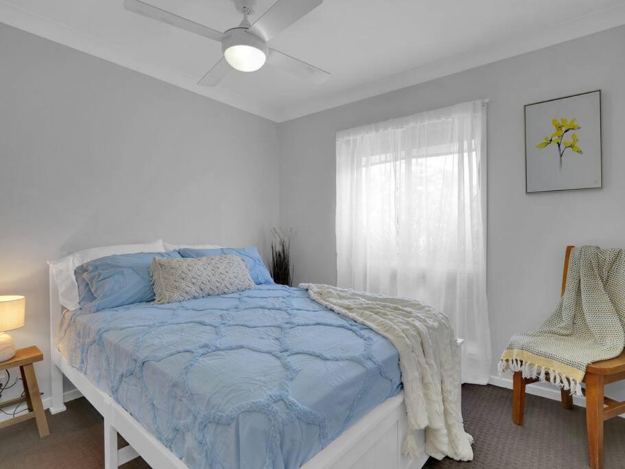 Five-Bedroom House photo 1