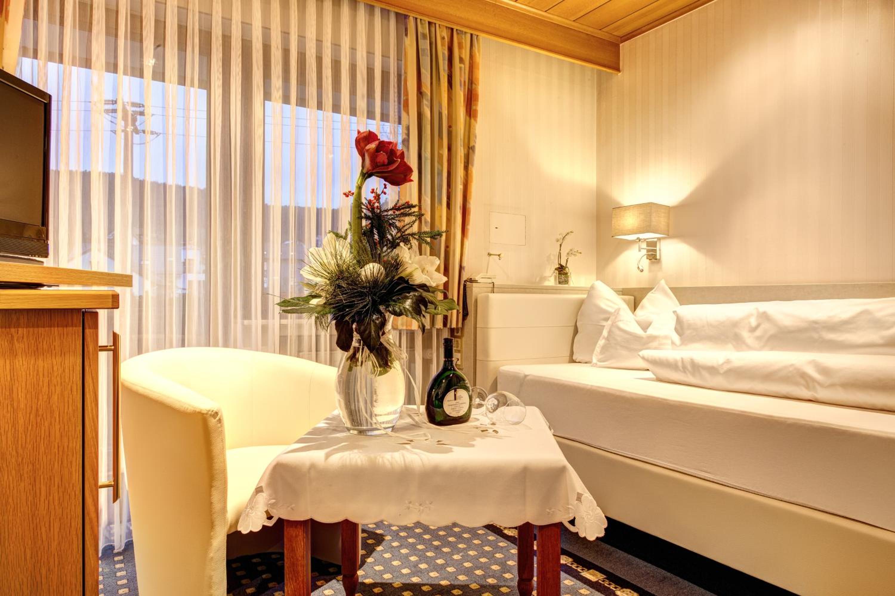 Single Room photo 3