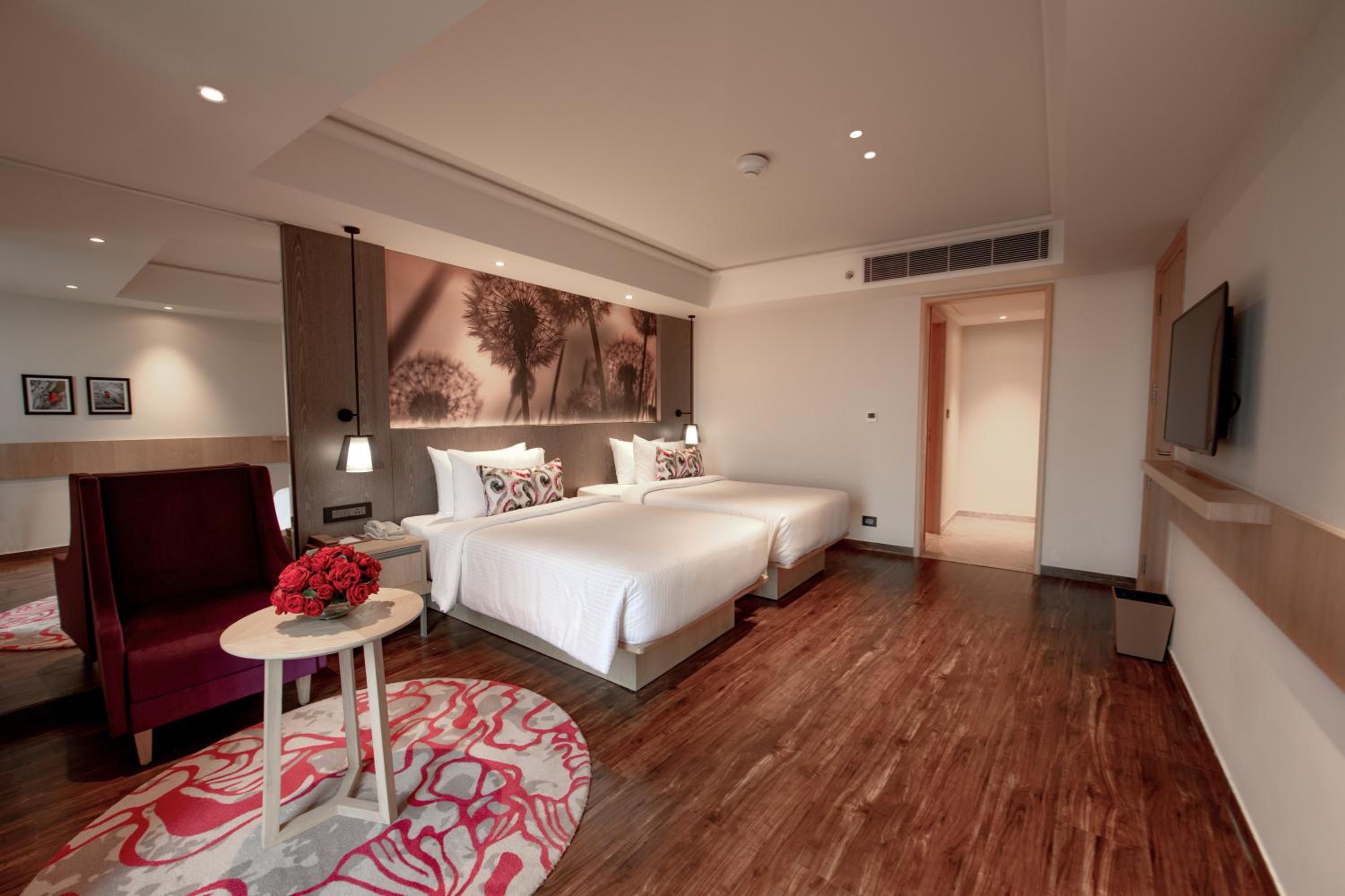 Deluxe Room 2 Single Beds - Photo 2