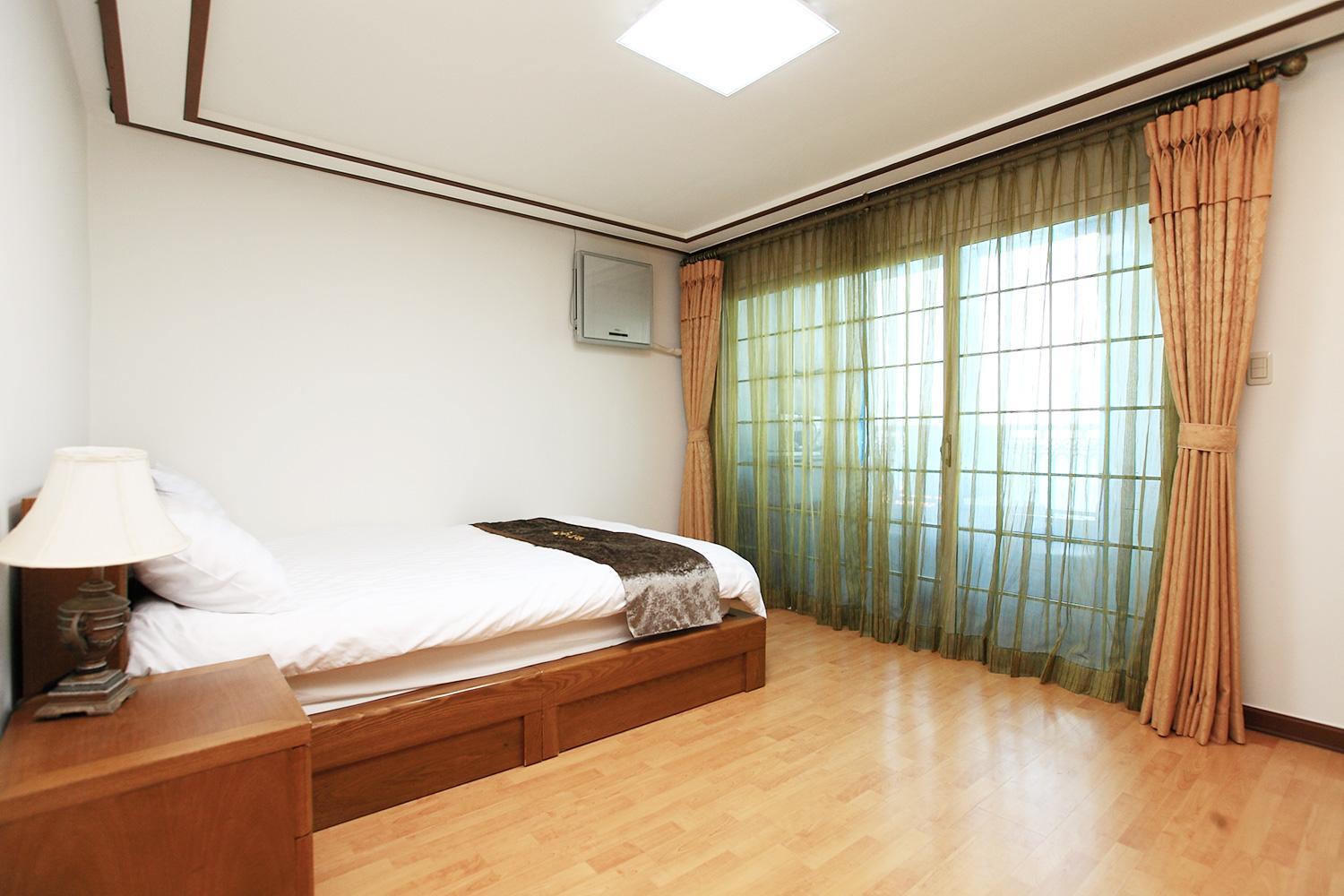Double Room with Sea View - Photo 1