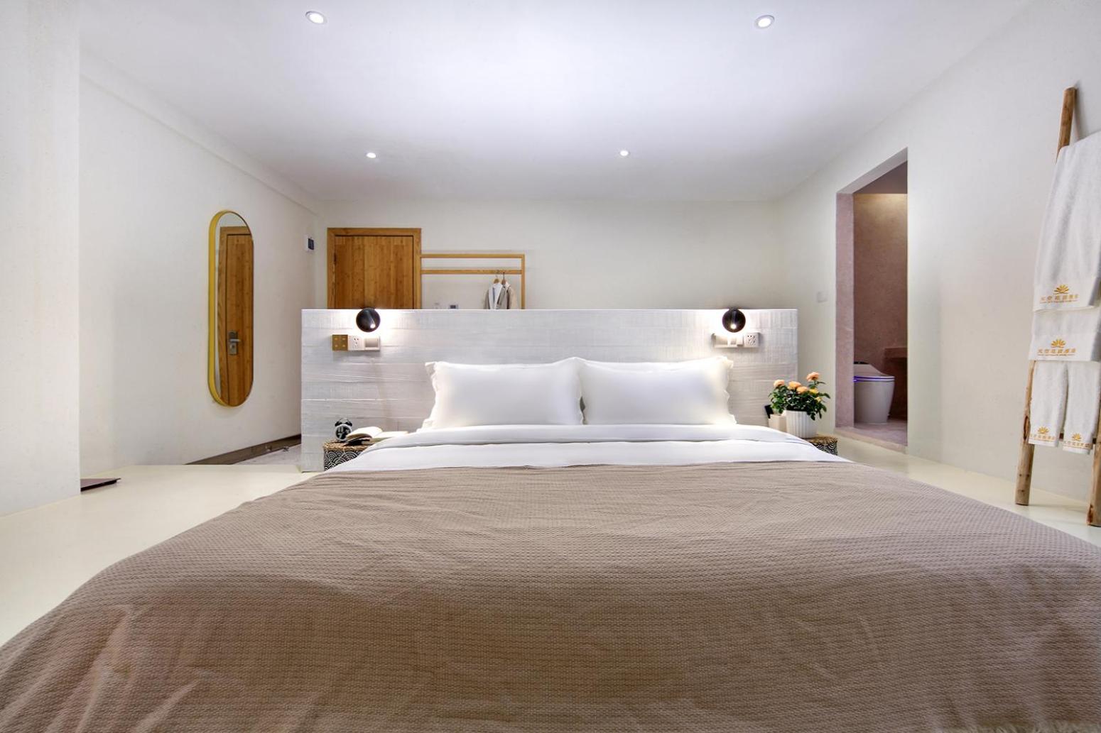 Deluxe Double Room with Bath