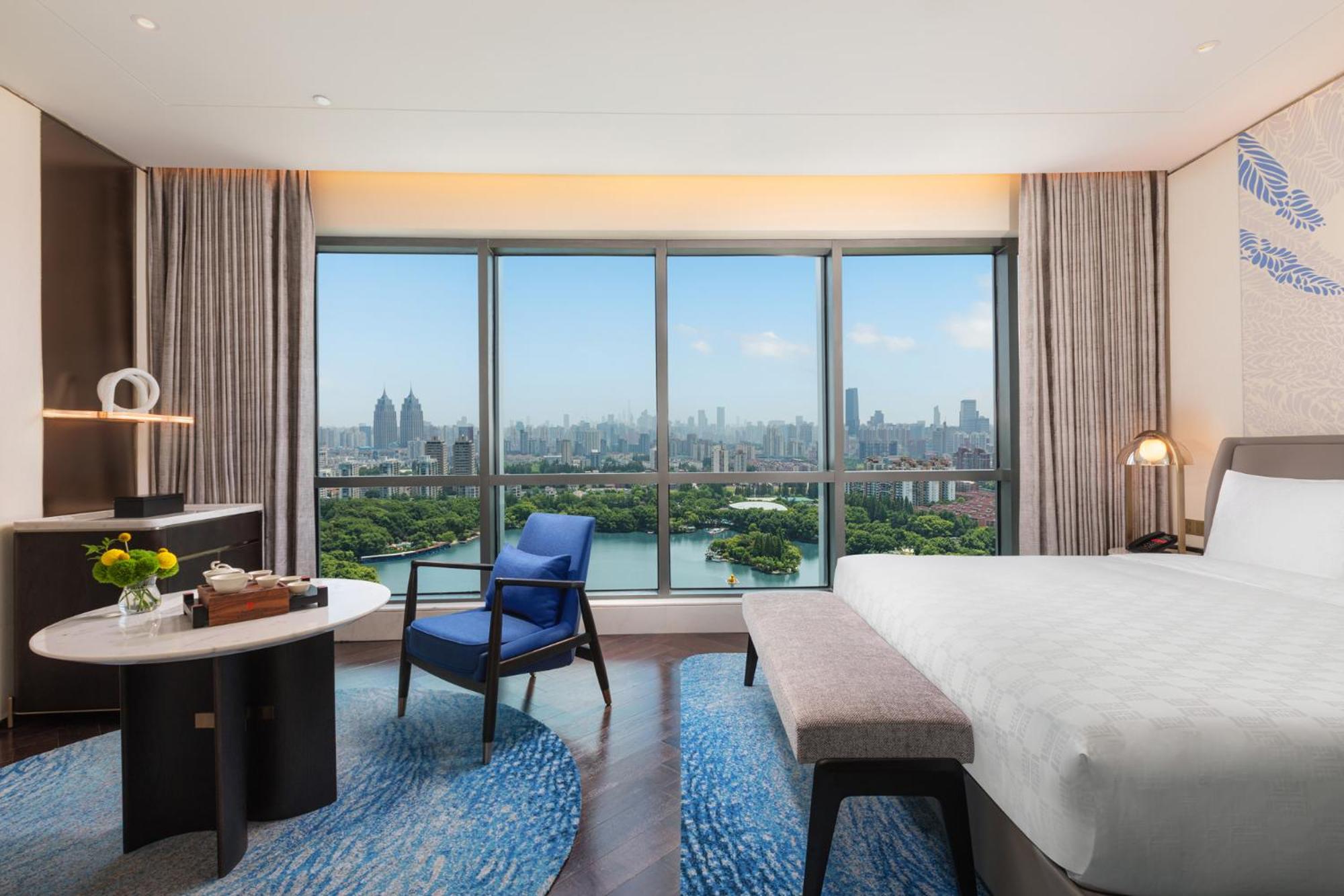 Premium Room thumbnail 6