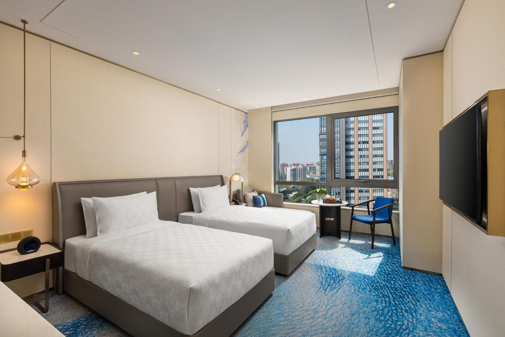 Standard Twin Room With City View