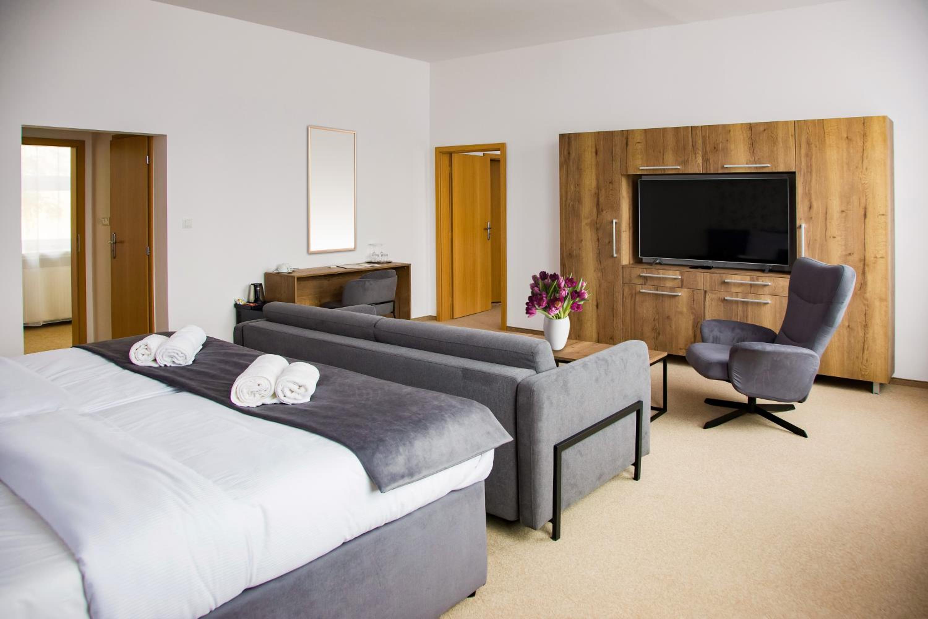 Family Suite photo 2
