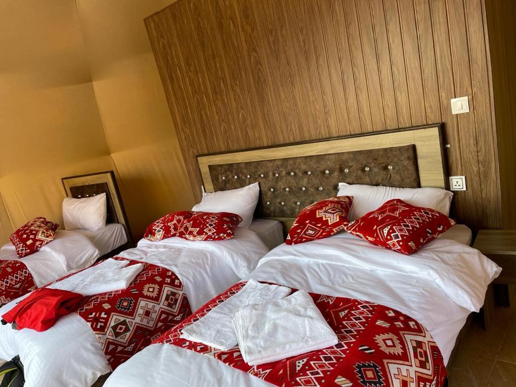 Superior King Room photo 2