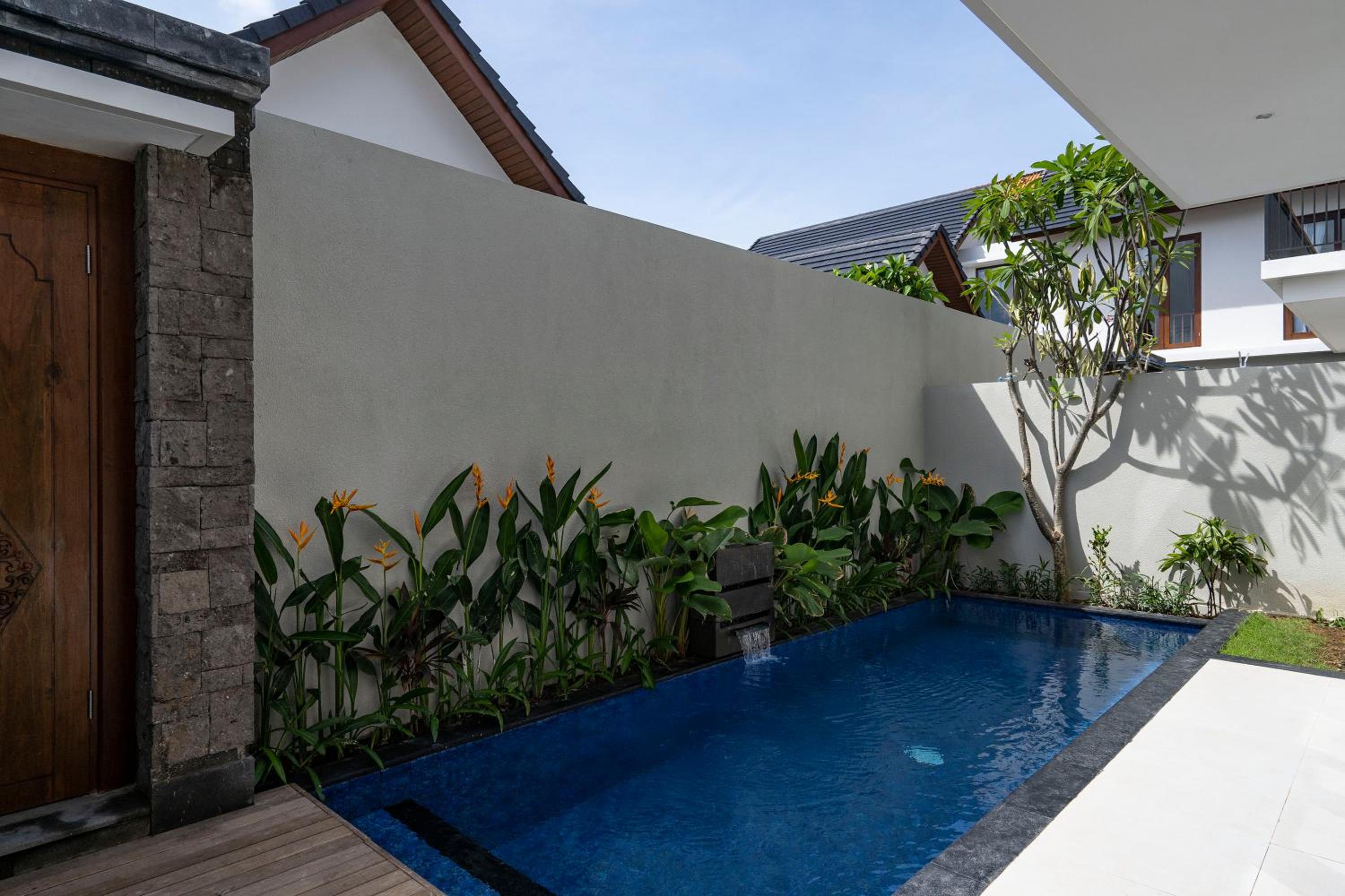 Two-Bedroom Villa with Private Pool - Photo 3