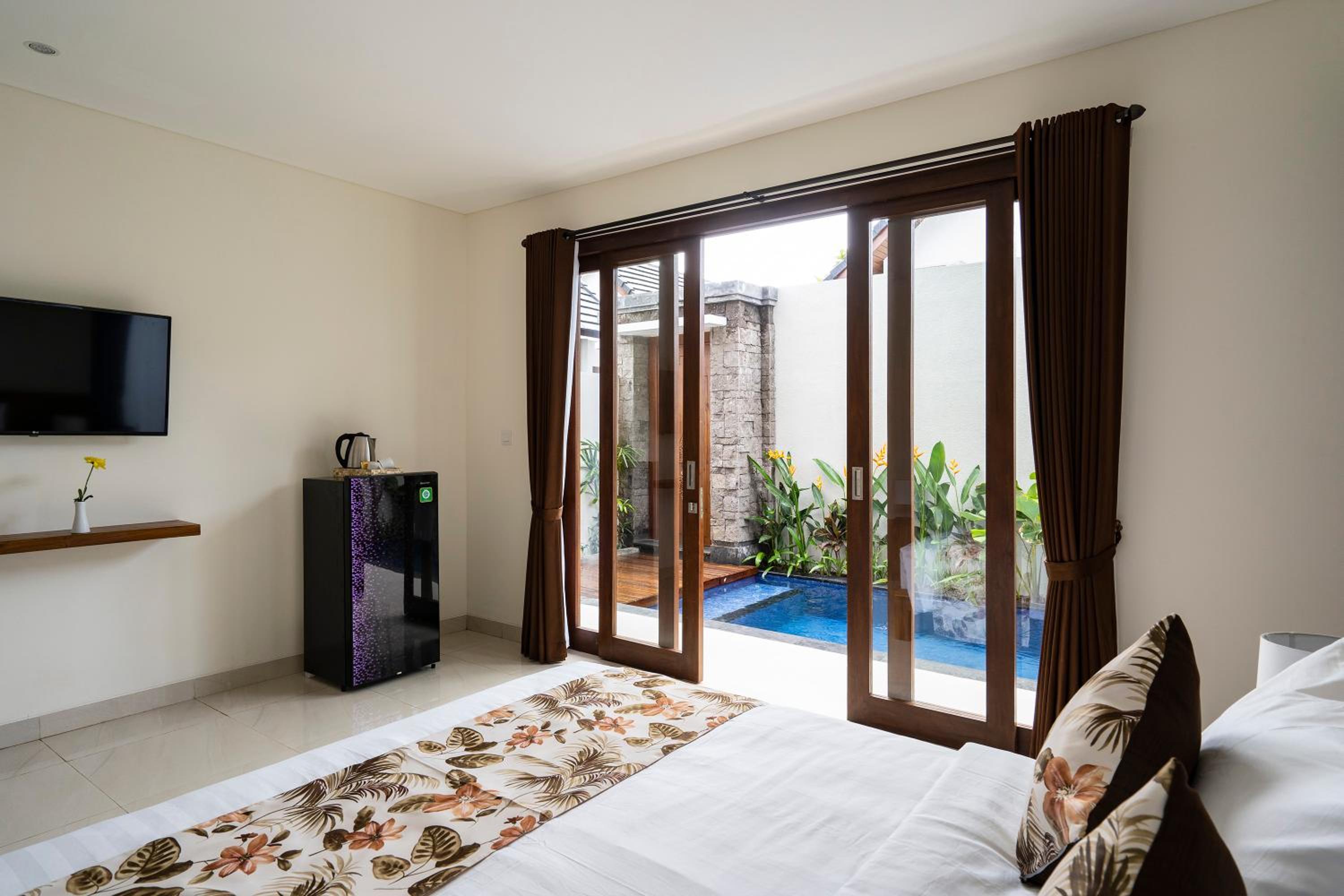 Two-Bedroom Villa with Private Pool - Photo 1