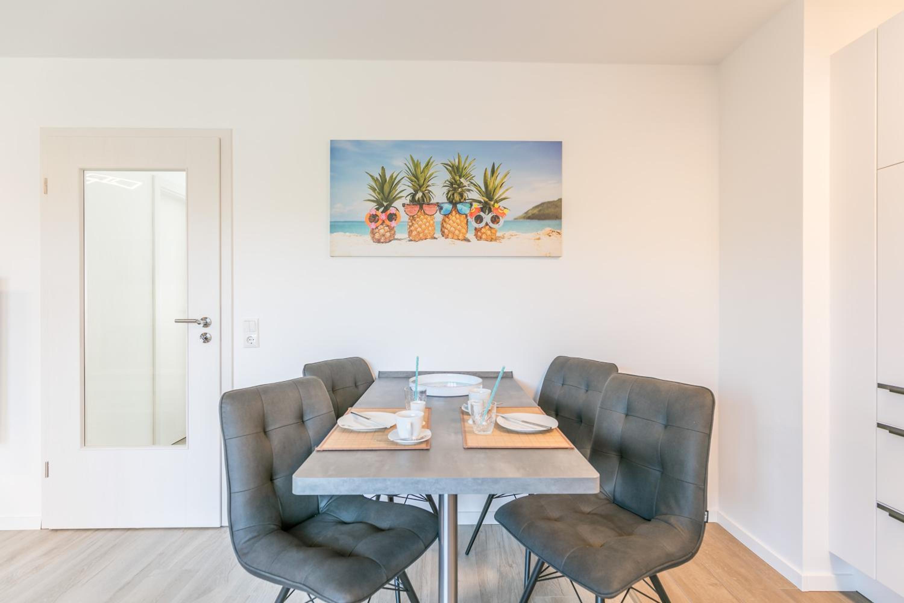 Apartment with Terrace photo 3
