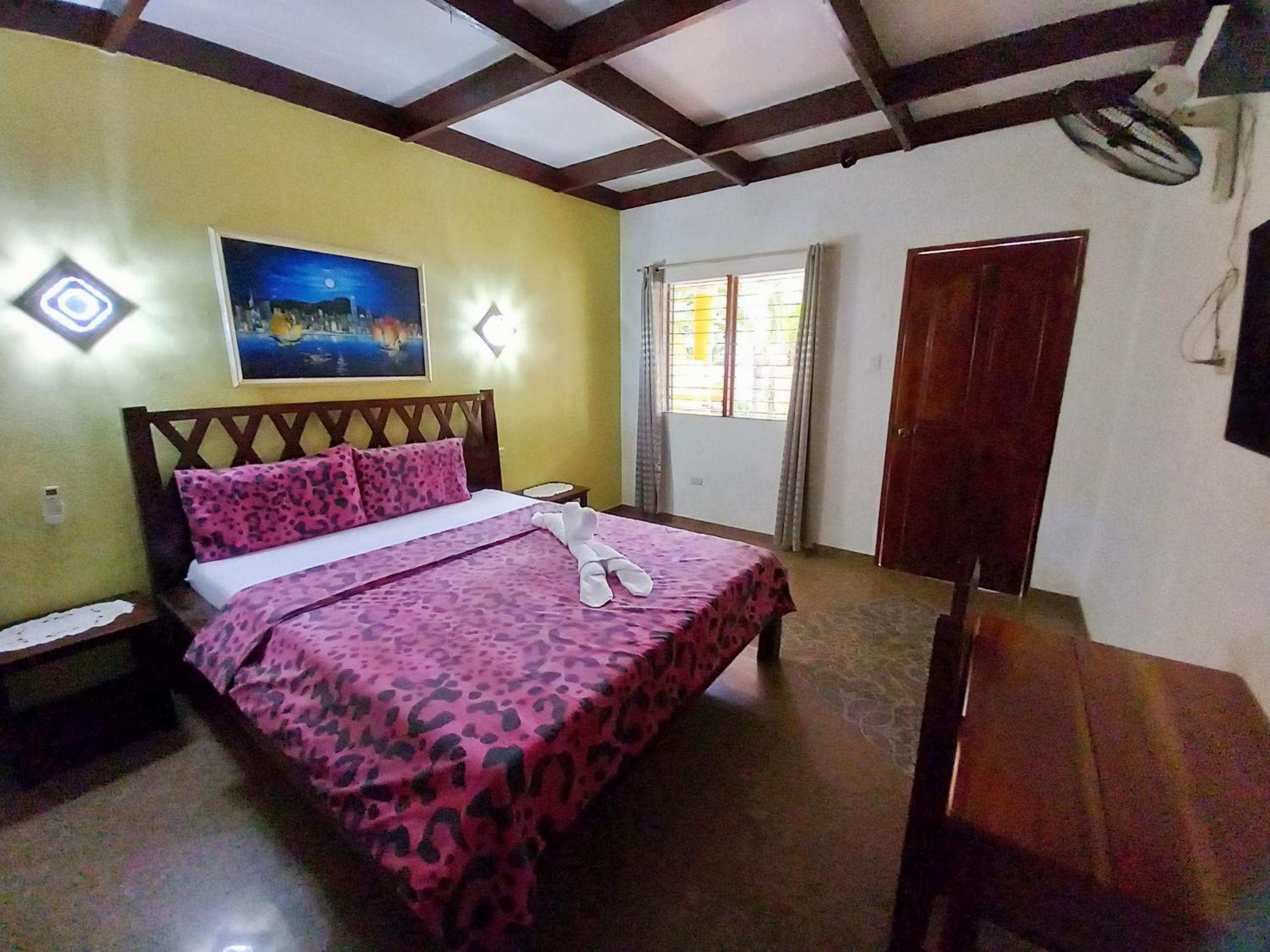 Superior Double Room with Fan photo 1