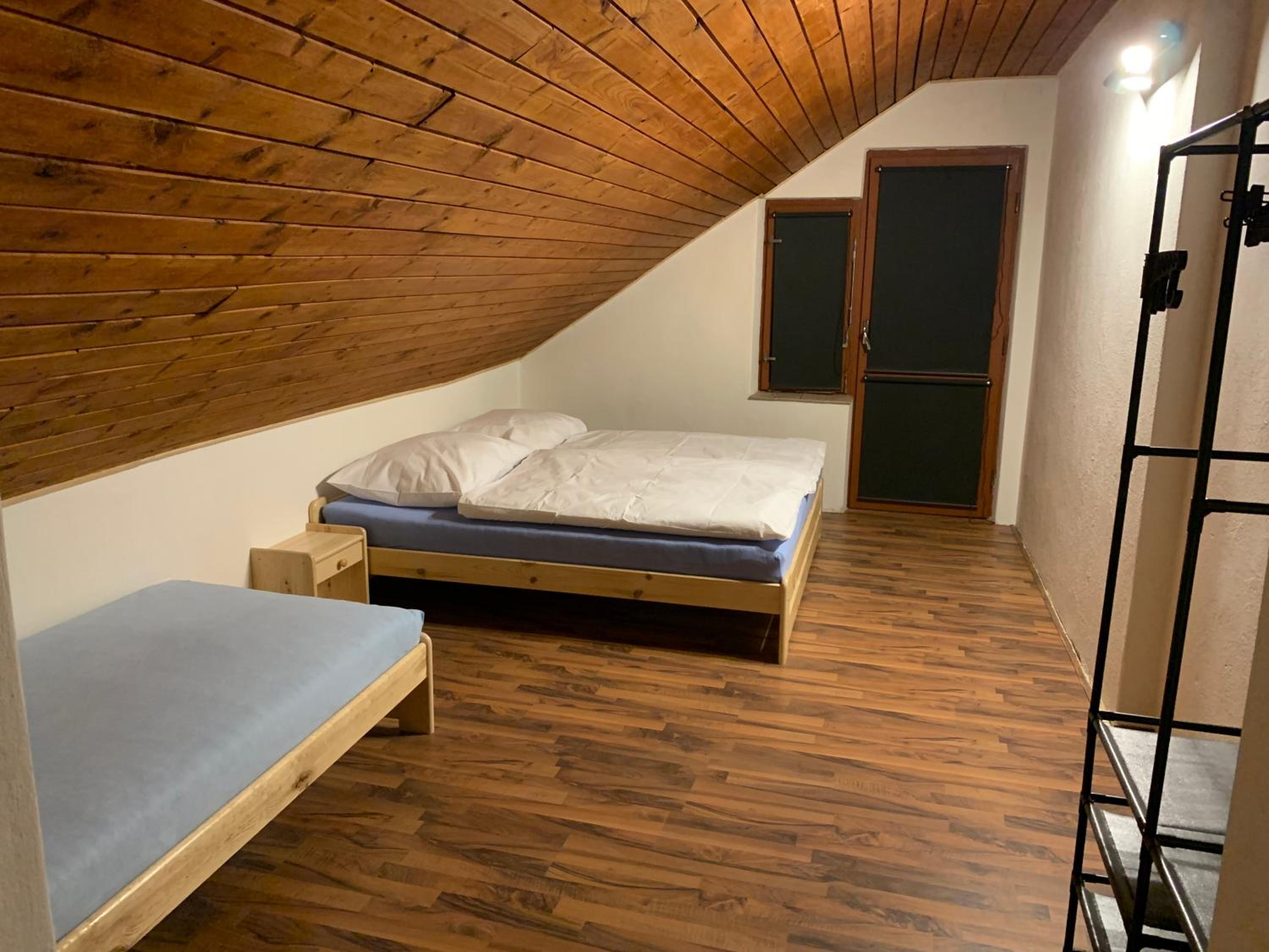 Eight-Bedroom House - Photo 10