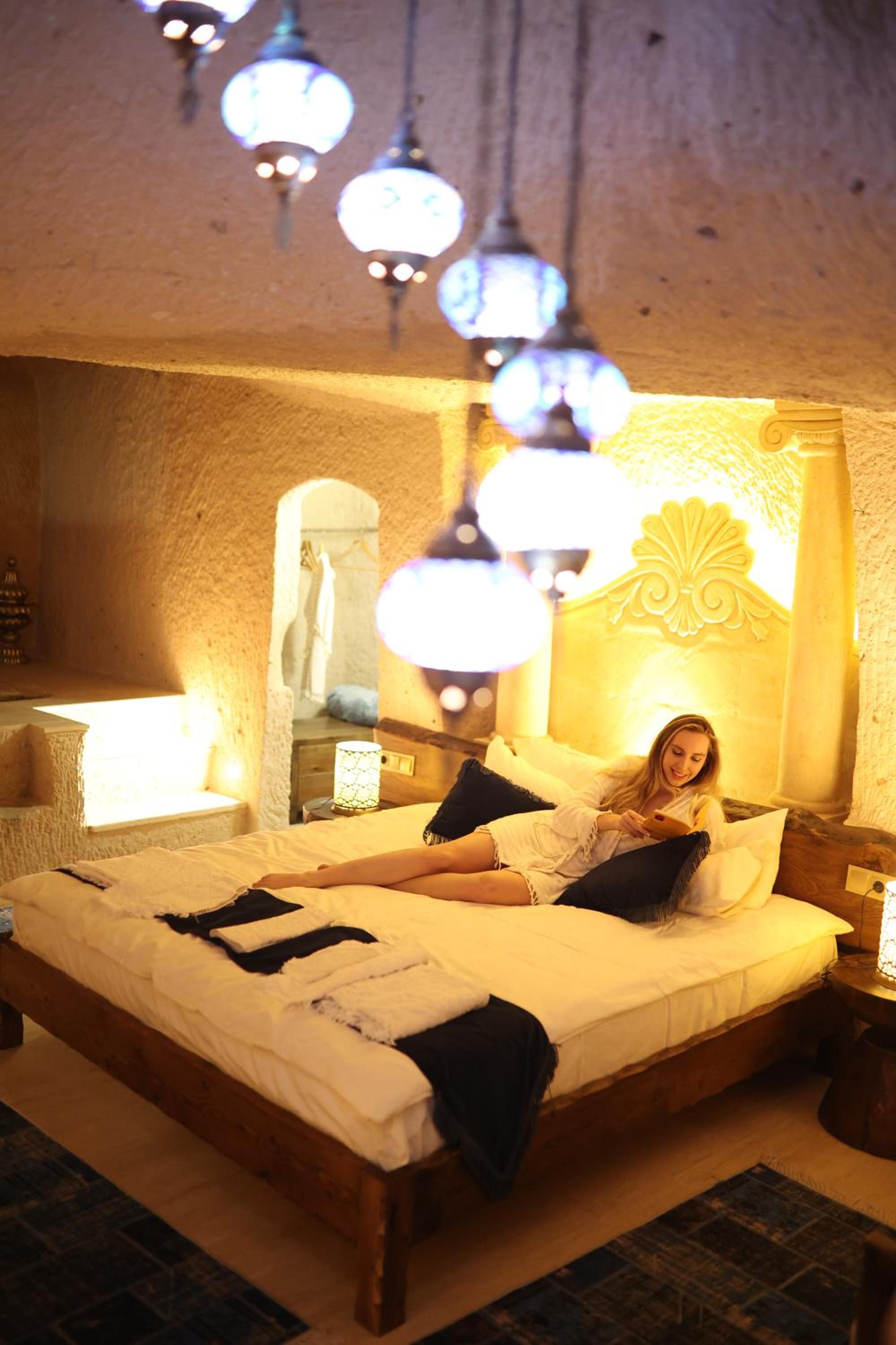 Deluxe Family Room - Photo 7