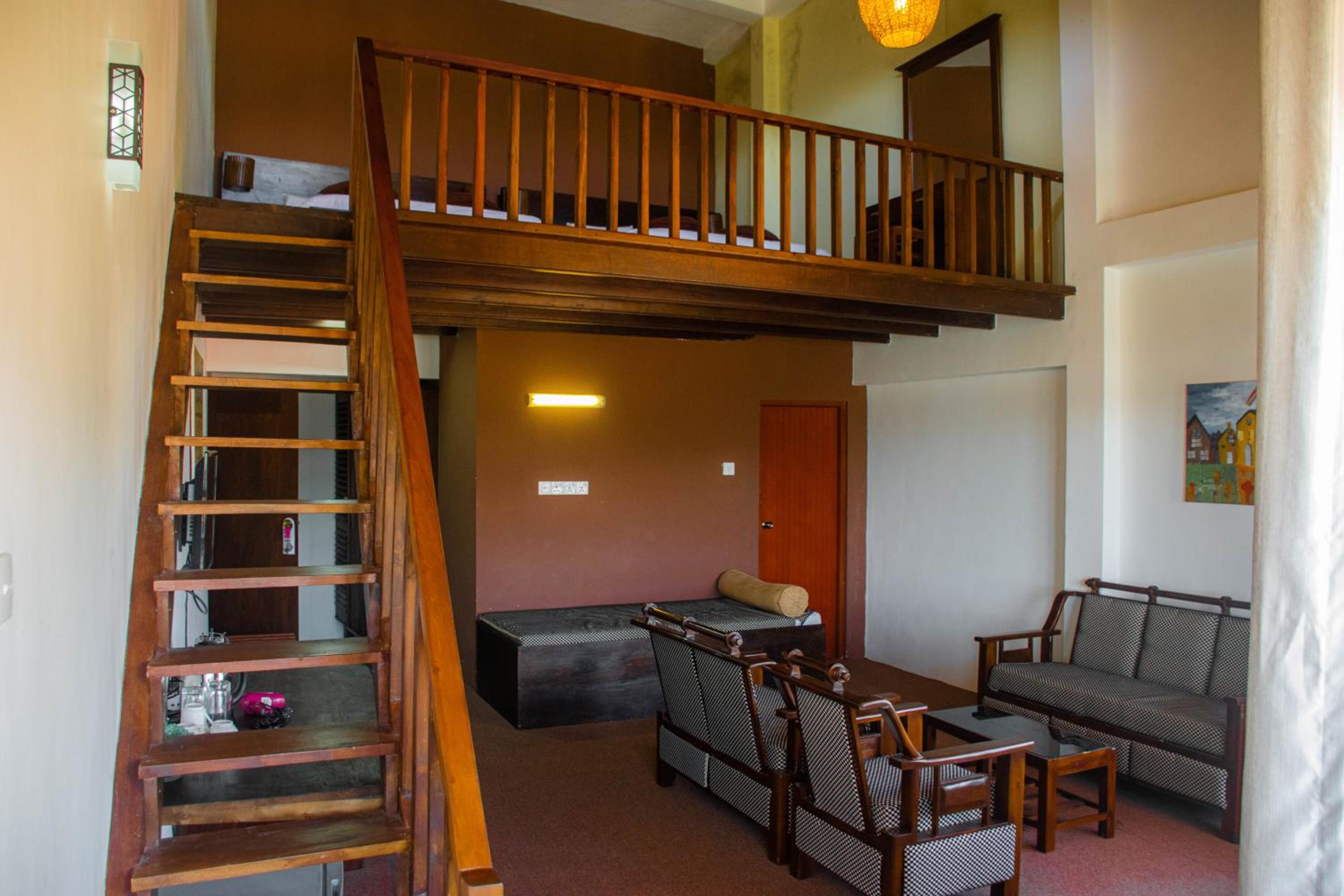 Duplex Suite with Balcony & Mountain View photo 1