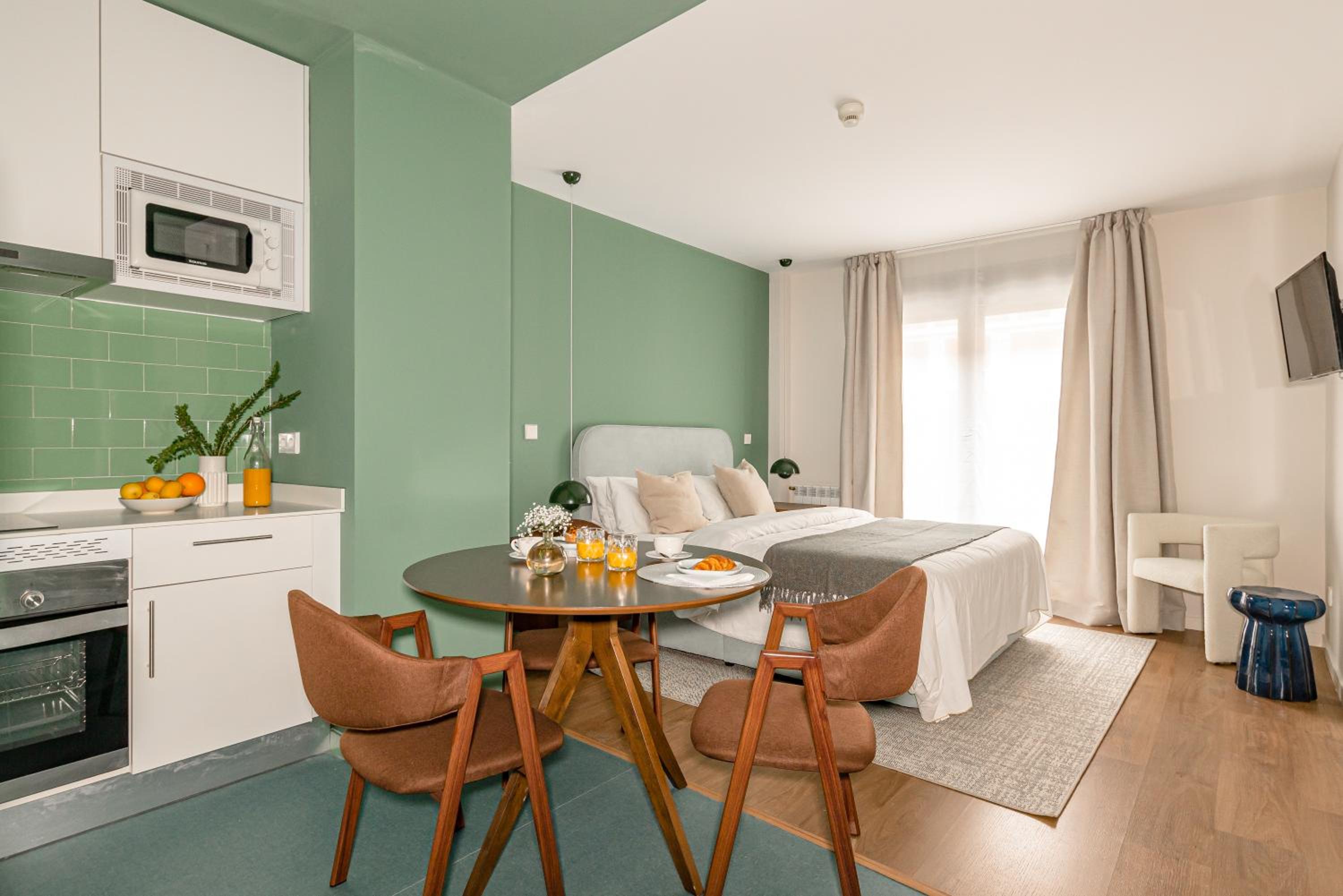 Studio Apartment photo 3